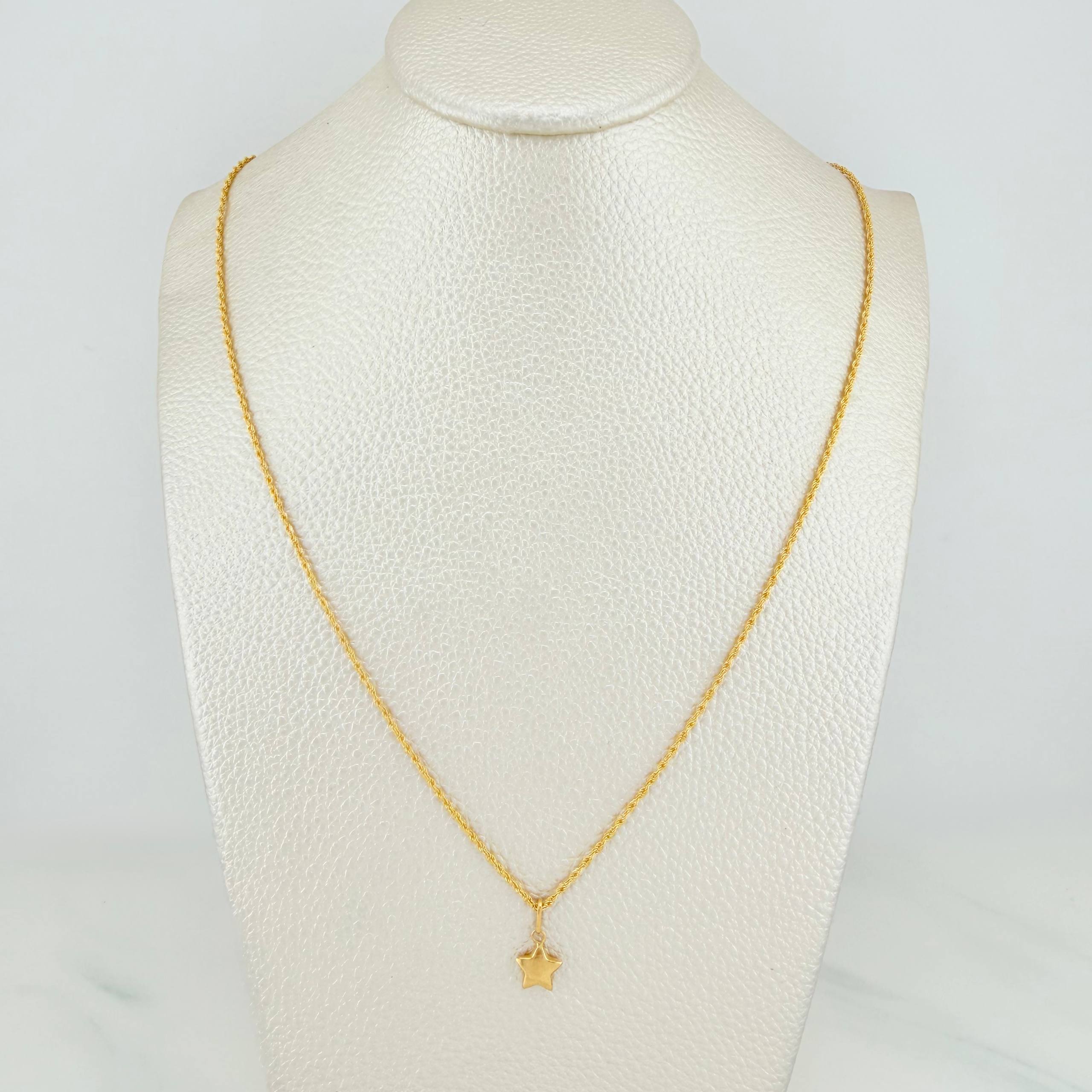 Set Cadena Lazo + Dije Estrella / 1.3gr / 49.9 cm Oro Amarillo 18K