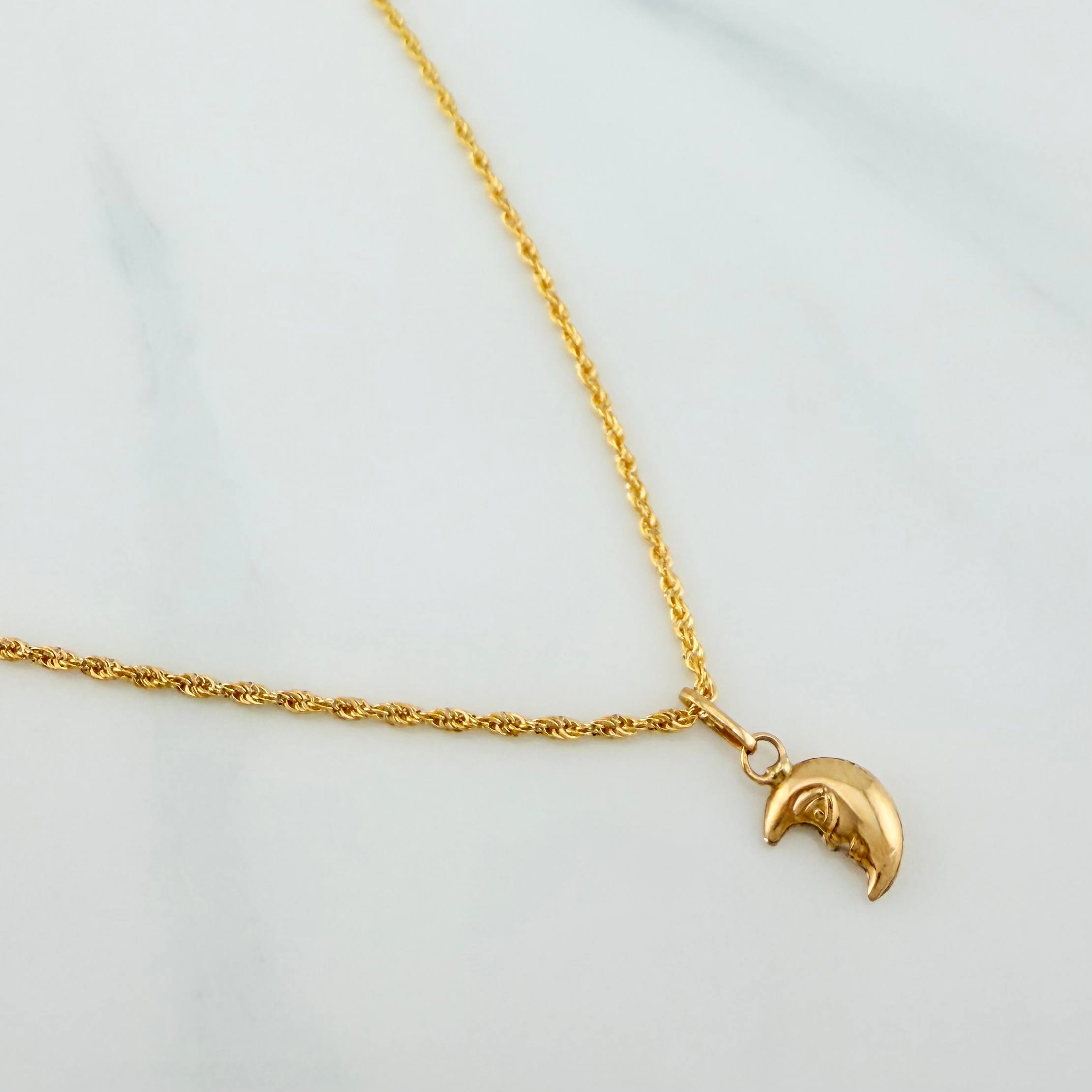 Set Cadena Lazo + Dije Media Luna / 1.35gr / 50.1 cm Oro Amarillo 18K