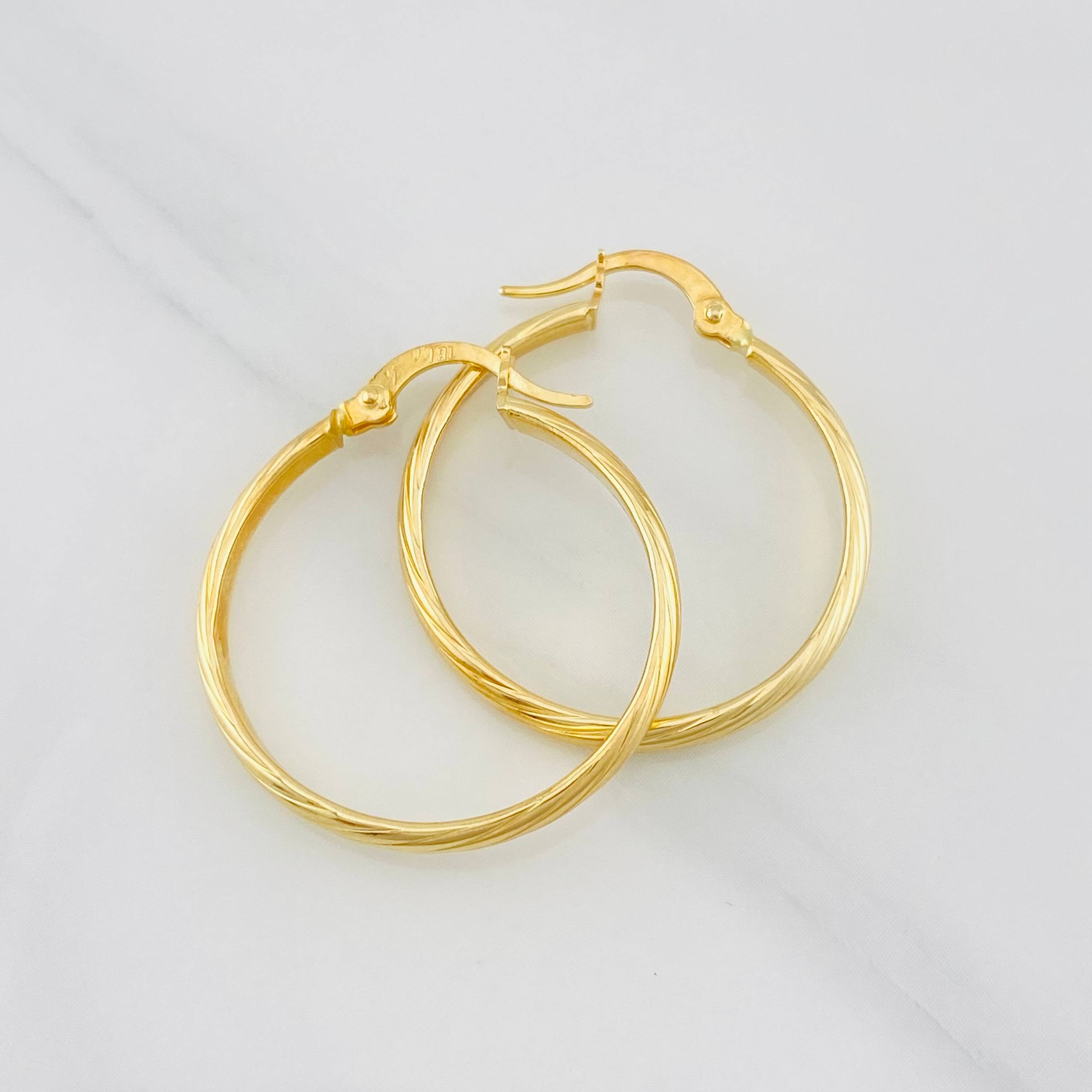 Candongas Ozy 1.8g / 2.7cm Oro Amarillo 18K