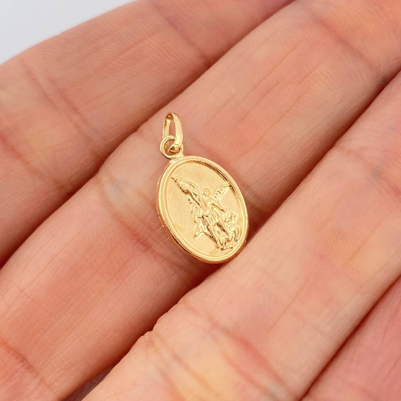 Dije San Miguel Arcangel 0.55gr / 1.9cm / Oro Amarillo 18K &