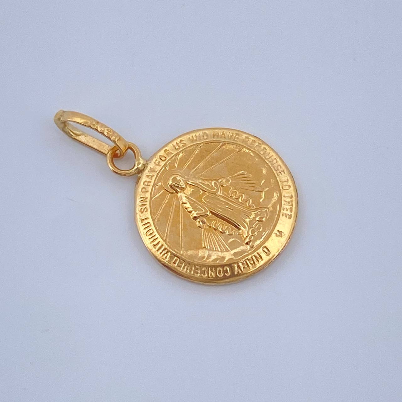 Dije Vigen Milagrosa 0.55gr / 2cm / Oro Amarillo 18K &