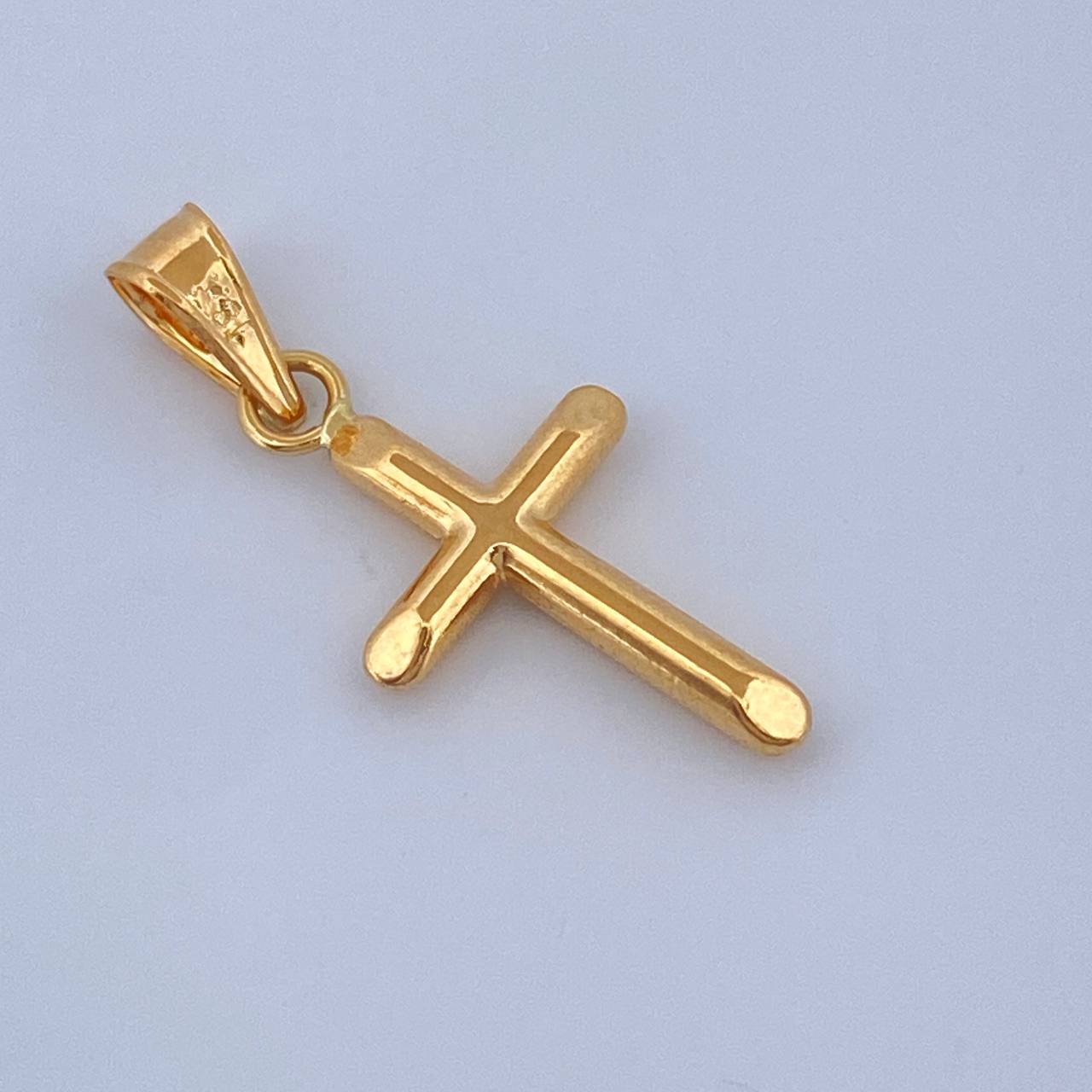 Dije Cruz 0.4gr / 2.4cm / Oro Amarillo 18K &