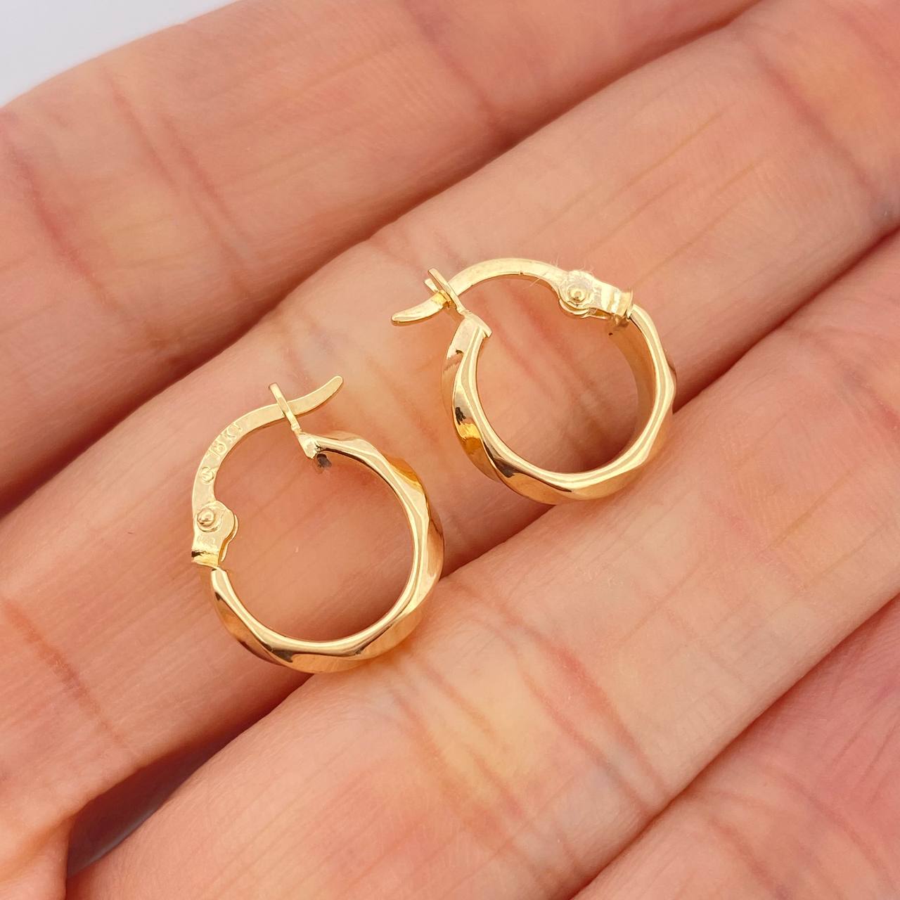 Candongas Nia 1.15gr / 1.5cm / Oro Amarillo 18K &