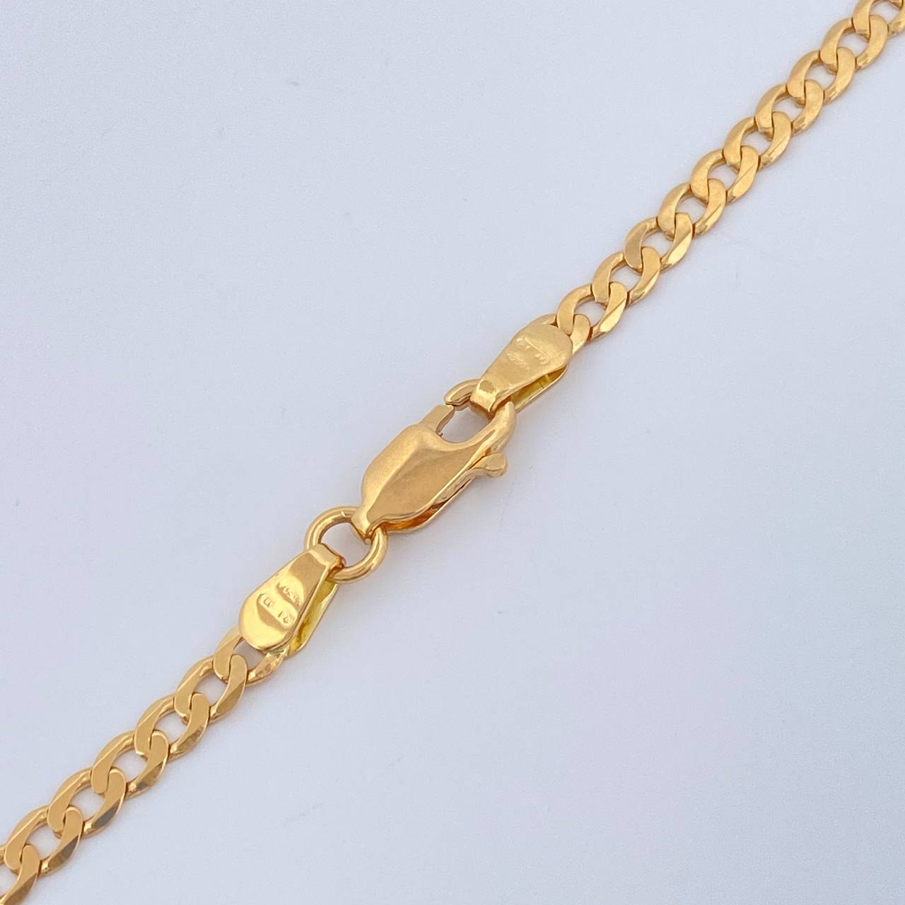 Cadena Cuabana 9.4gr / 60.3cm / 2.8mm Oro Amarillo +1 18K &