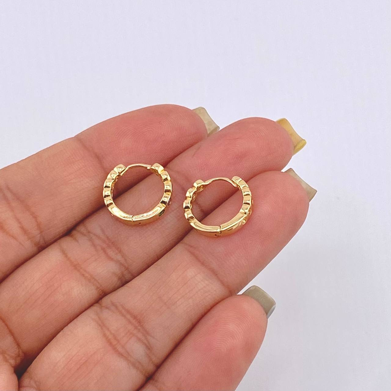 Candongas Carril Ojos Huecos 2.2gr / 1.2cm / Oro Amarillo 18K *