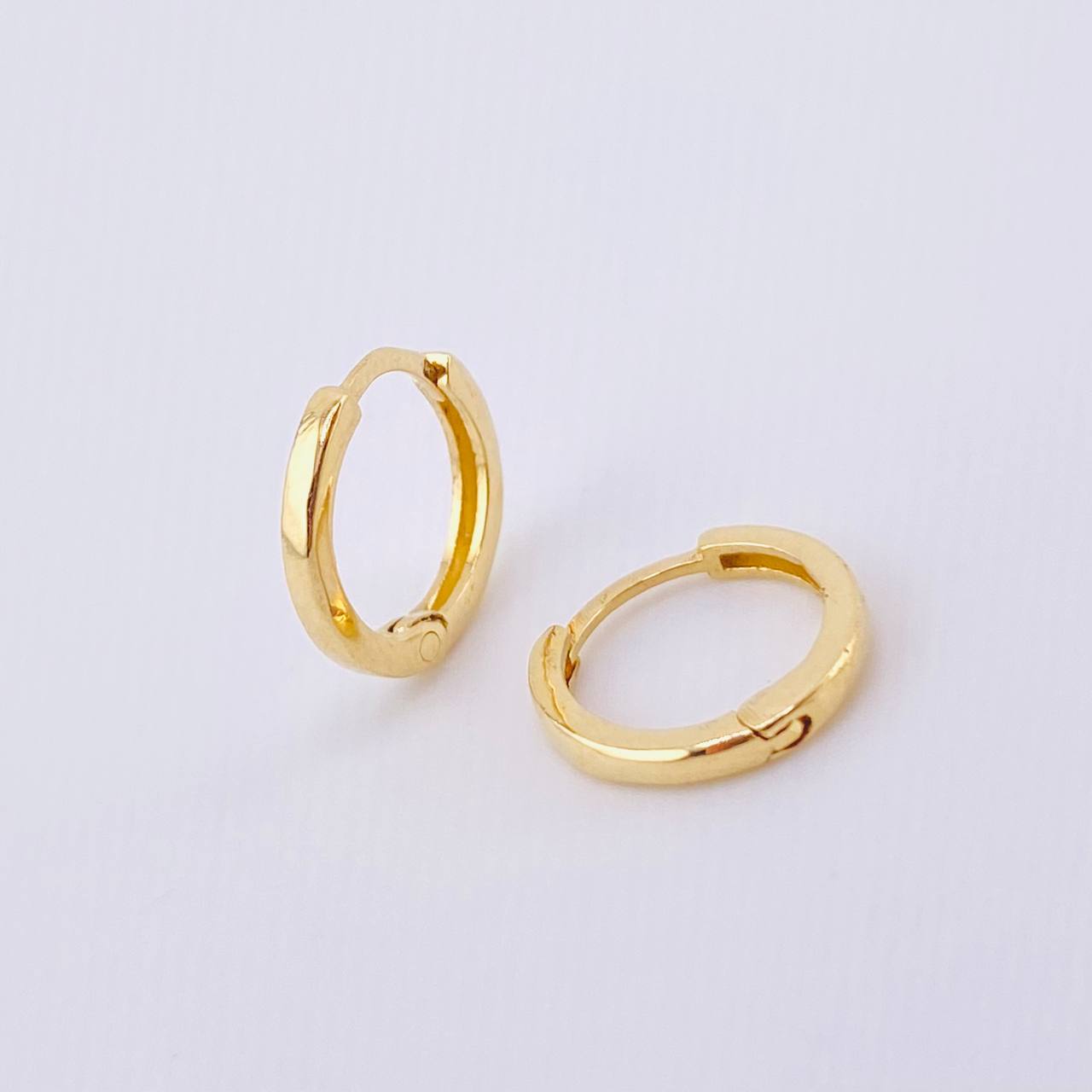 Candongas Carril Liso 0.95gr / 1cm / Oro Amarillo 18K *