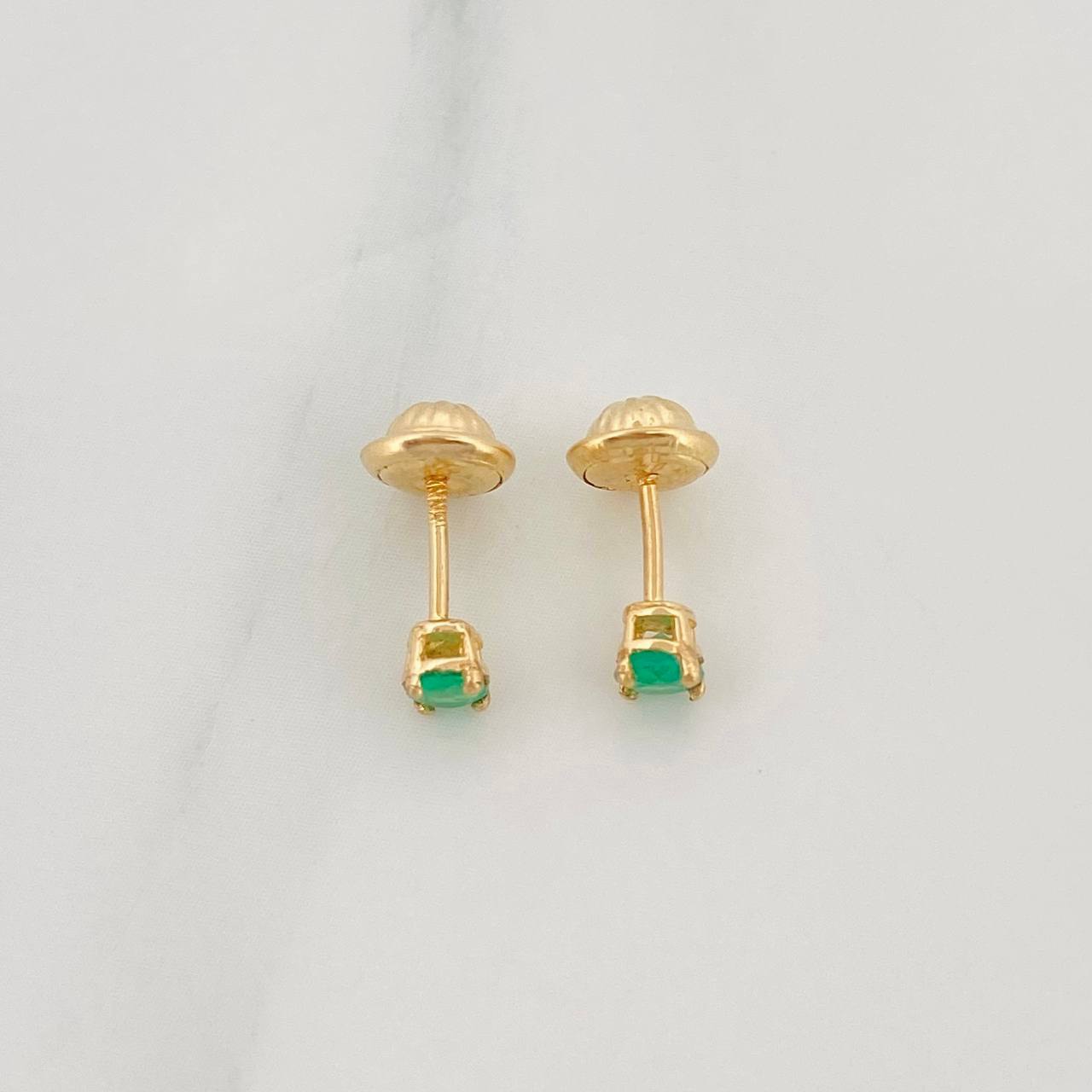 Topos Cuatro Garras Esmeraldas 15pts 0.65g / 1.3mm Oro Amarillo 18K