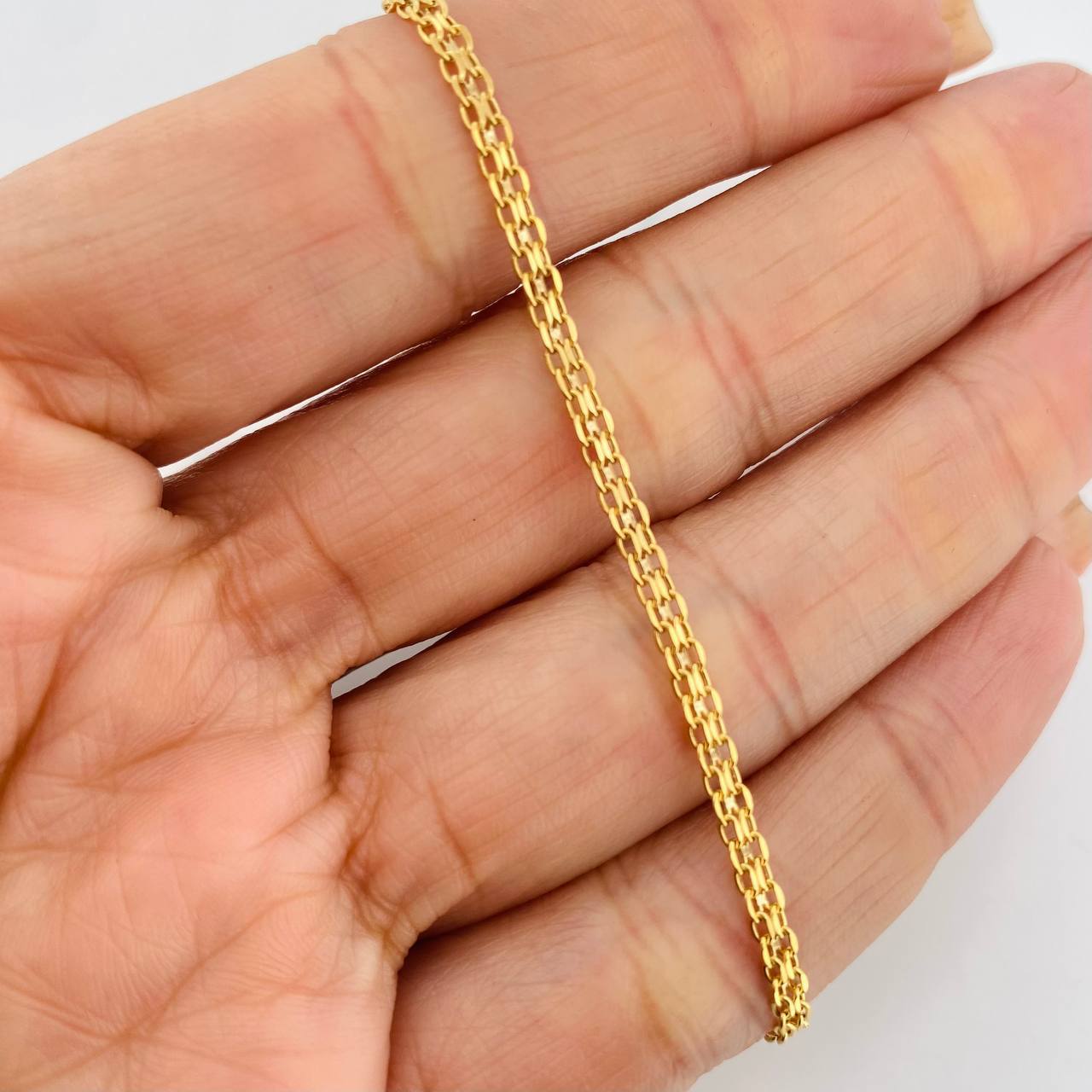 Pulso Chino 1.35g / 19.1cm / 2.45mm Oro Amarillo 18K