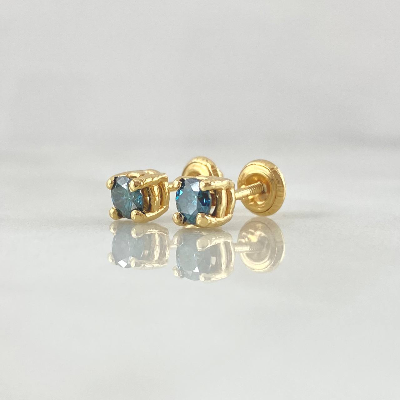 Topos Circulo Cuatro Garras 1.55gr / 5mm Diamantes Azul 50pts Oro Amarillo 18K (Joya) ©