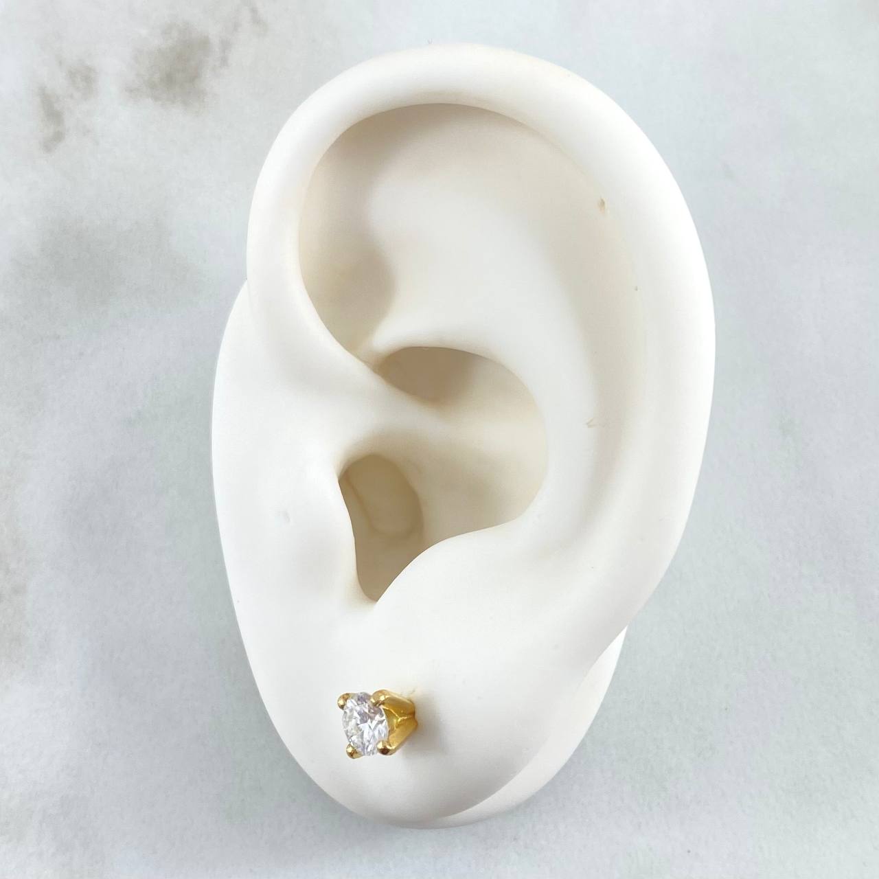 Topos Cetro Cuatro Garras 1.5gr / 5mm Diamantes 70pts Oro Amarillo 18K (Joya) ©