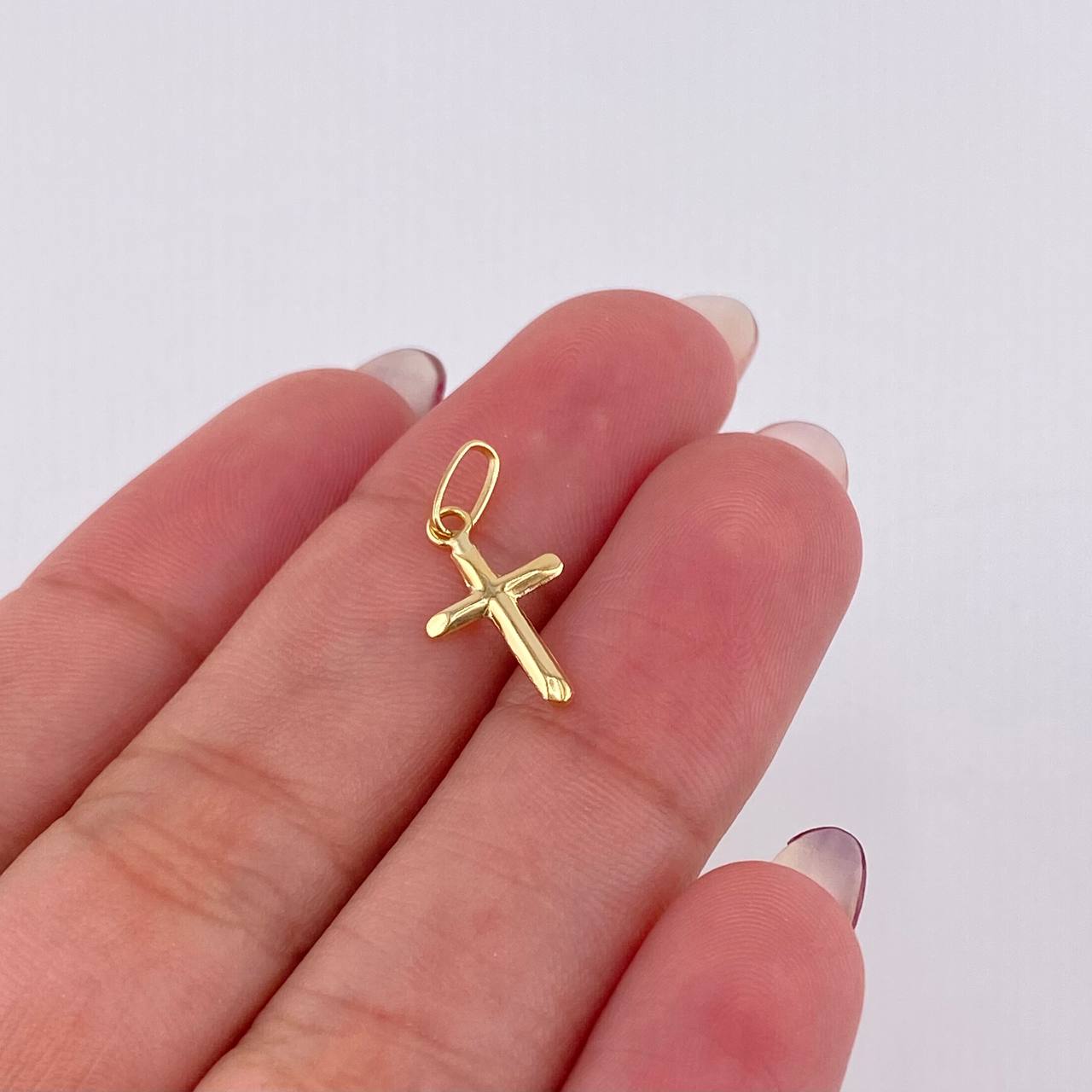 Dije Cruz Puntas Planas 0.3gr / 2cm / Oro Amarillo 18K