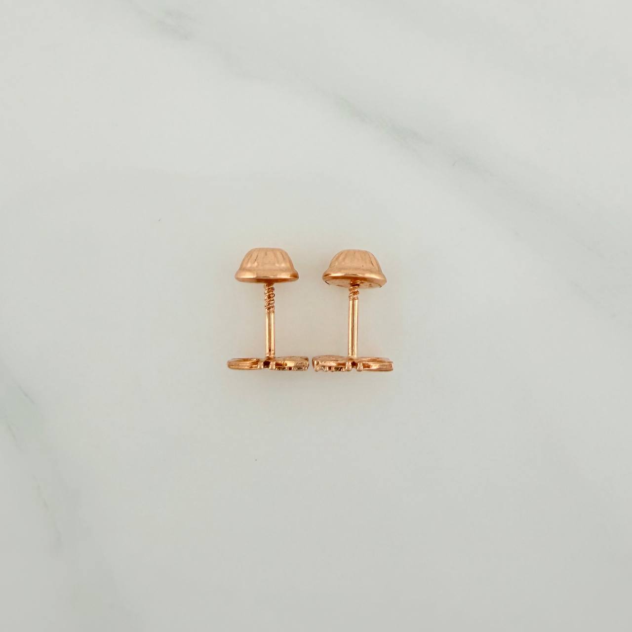 Topos Silueta Mariposa 0.9gr / 6.66mm Oro Rosa 18K %