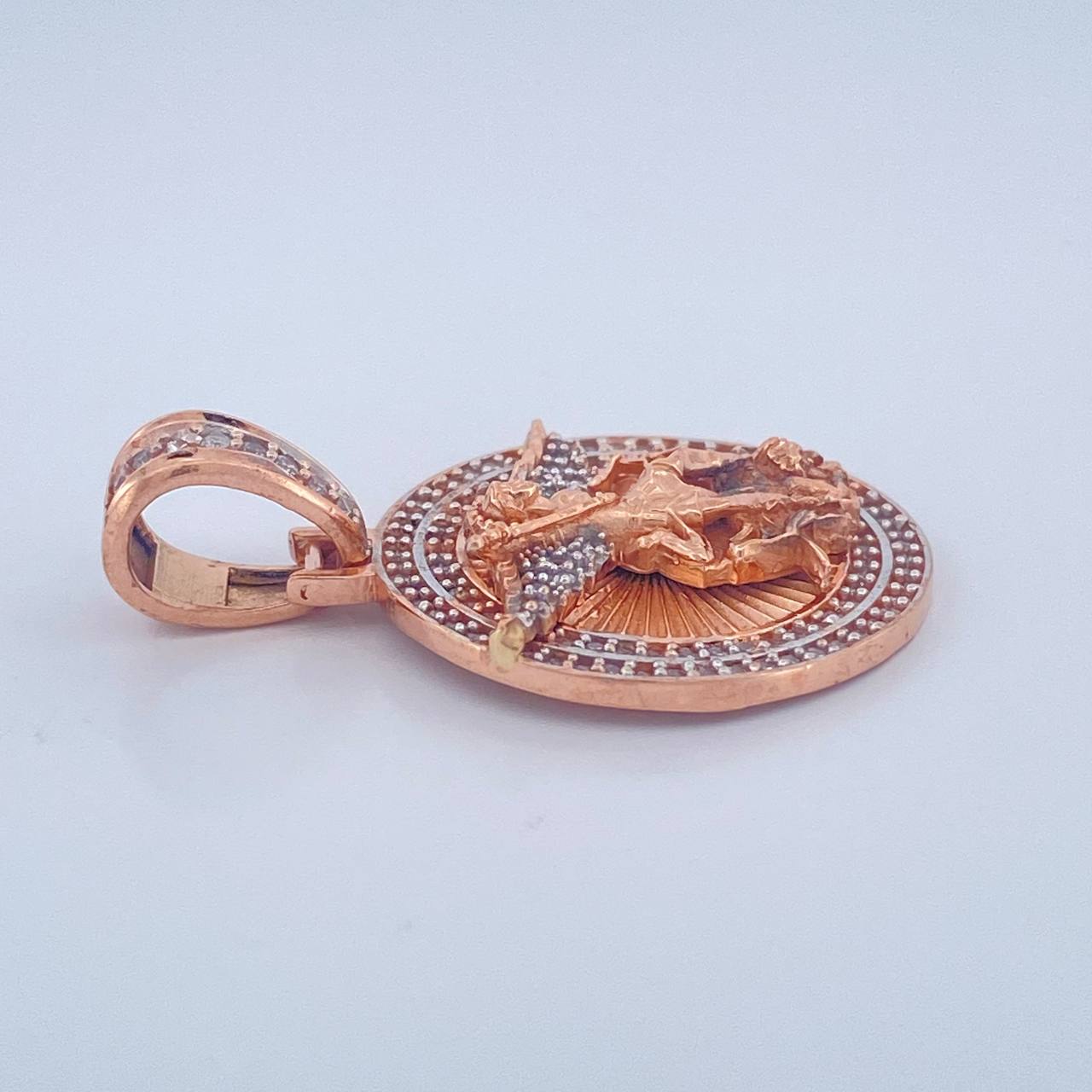 Dije San Miguel 7.95gr / 3.5cm / Tres Oros 18K $