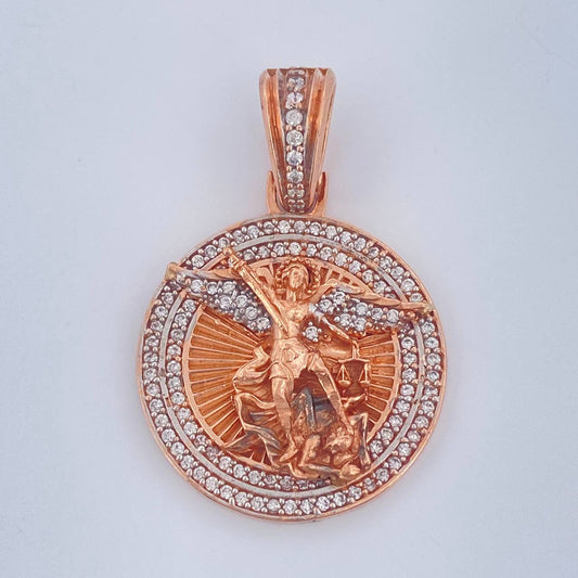 Dije San Miguel 7.95gr / 3.5cm / Tres Oros 18K $
