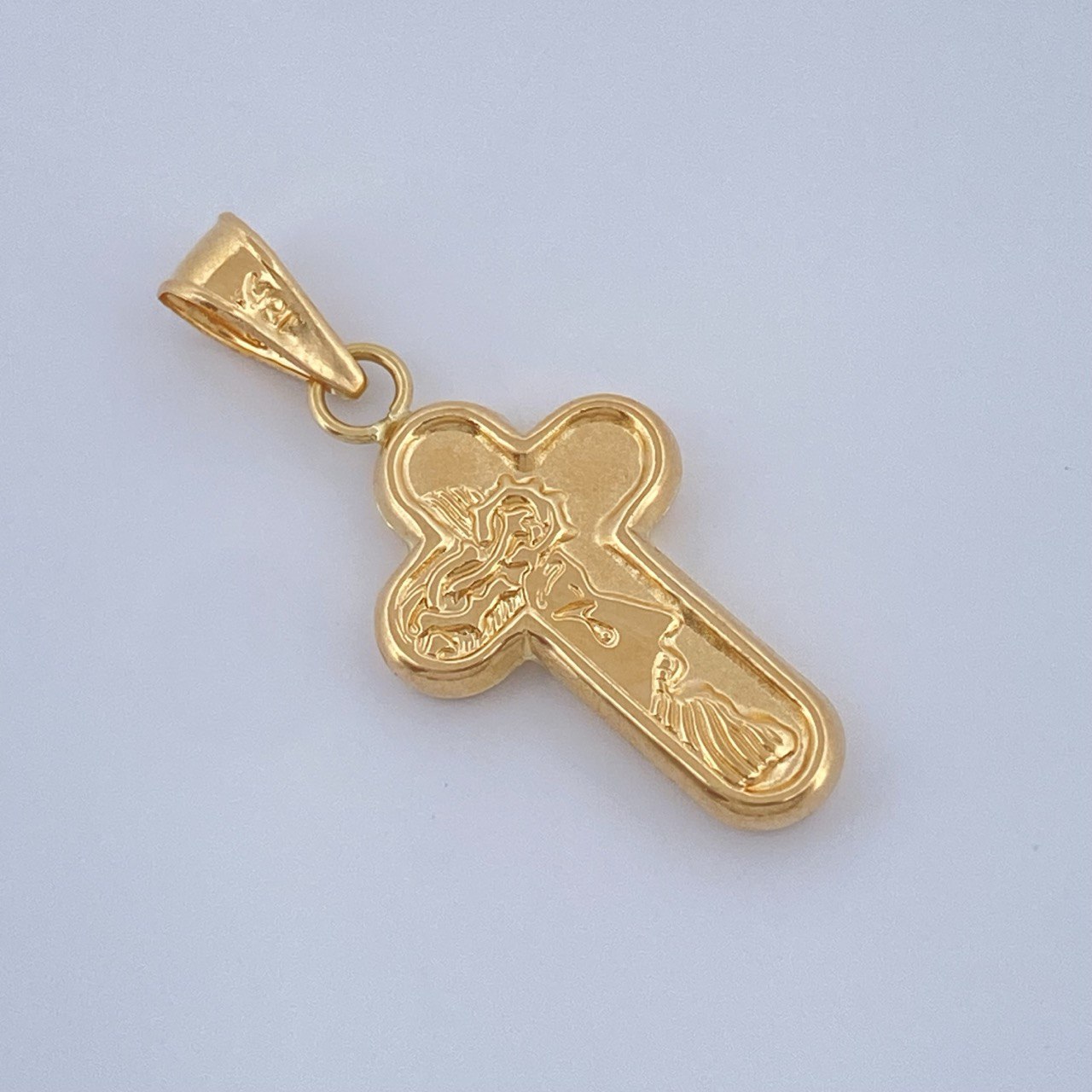 Dije Cruz Rostro Cristo 0.85gr / 2.7cm / Oro Amarillo 18K $