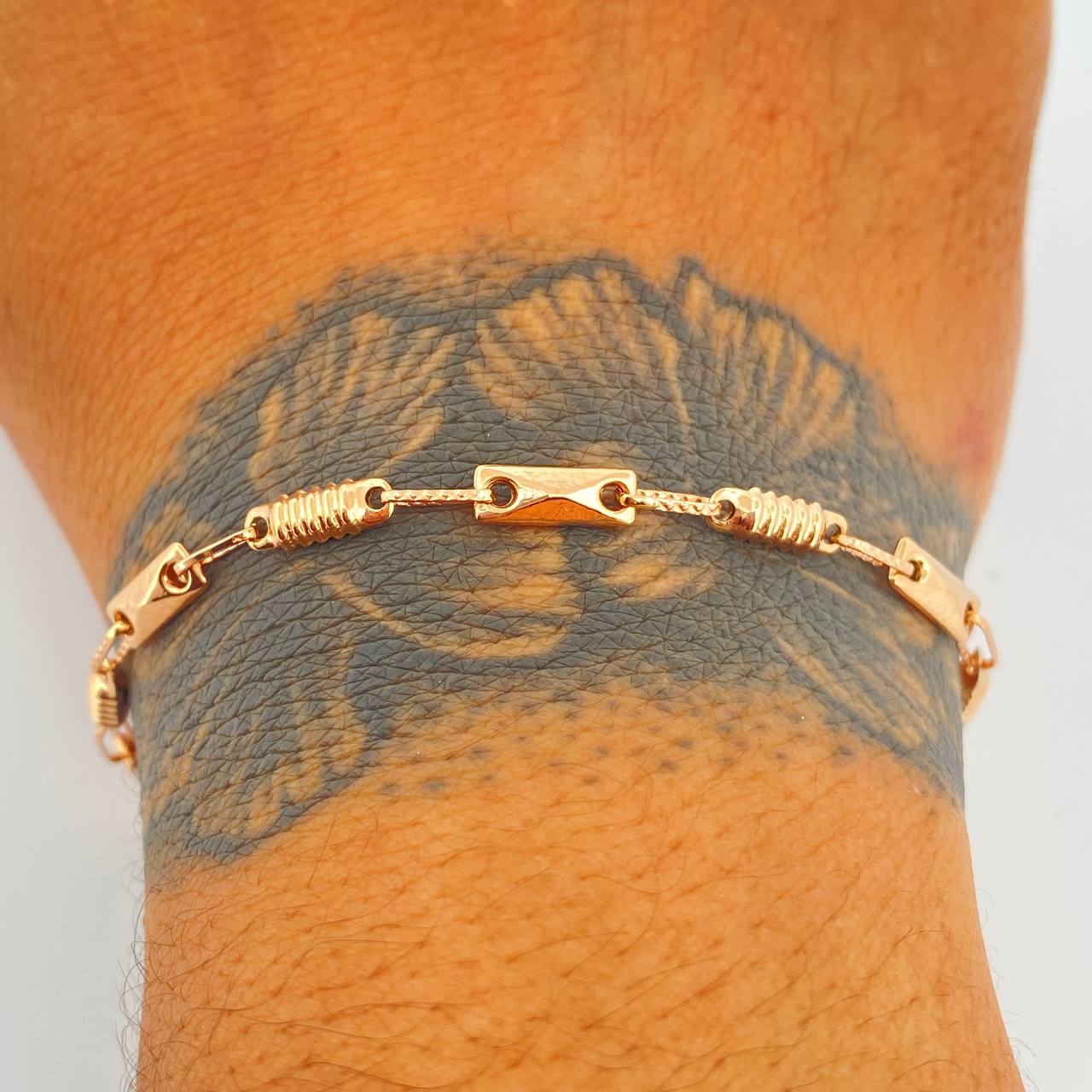 Pulso Rustico Barril 3.7gr / 22cm / 3.4mm Oro Rosa 18K %