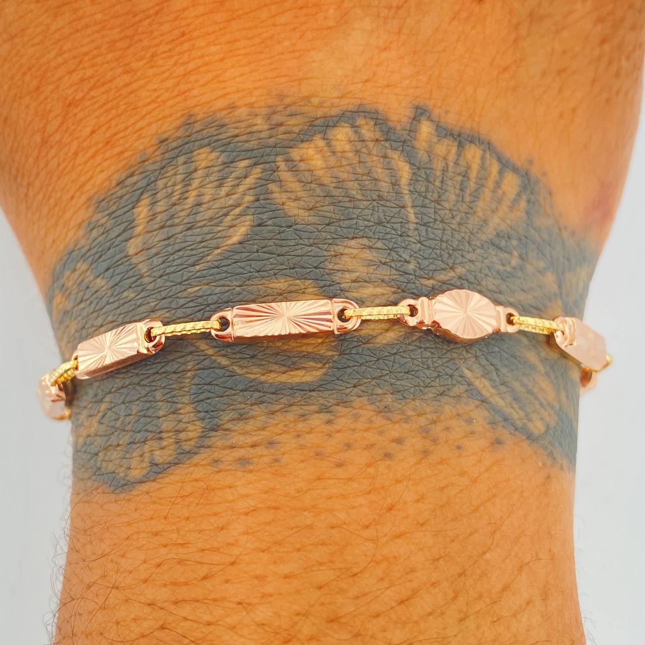 Pulso Rustica Eslabon 5gr / 21.5cm / 3.4mm  Dos Oros Rosa Amarillo 18K %