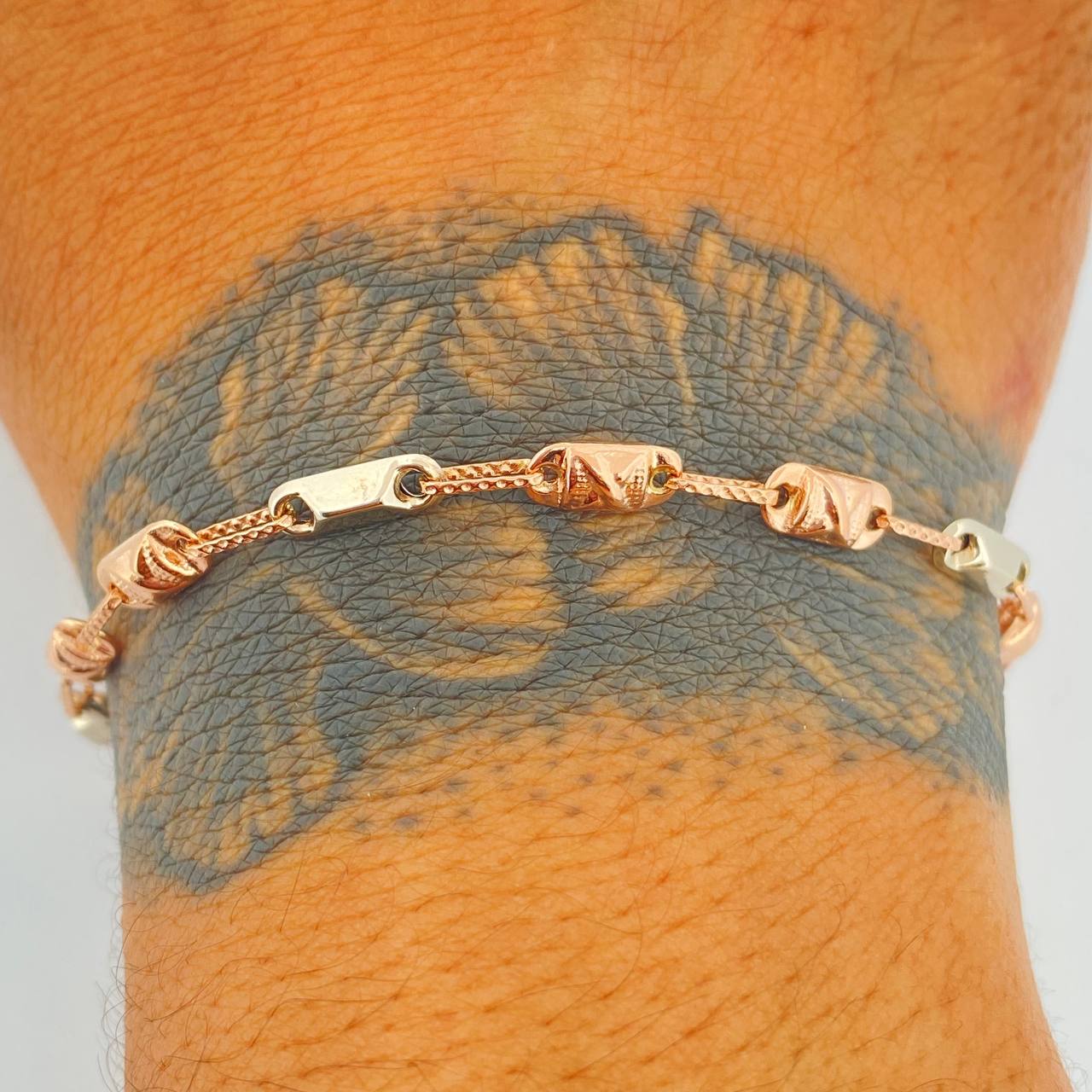 Pulso Rustico X 4gr / 21.2cm / 3.8mm Dos Oros Blanco Rosa 18K %