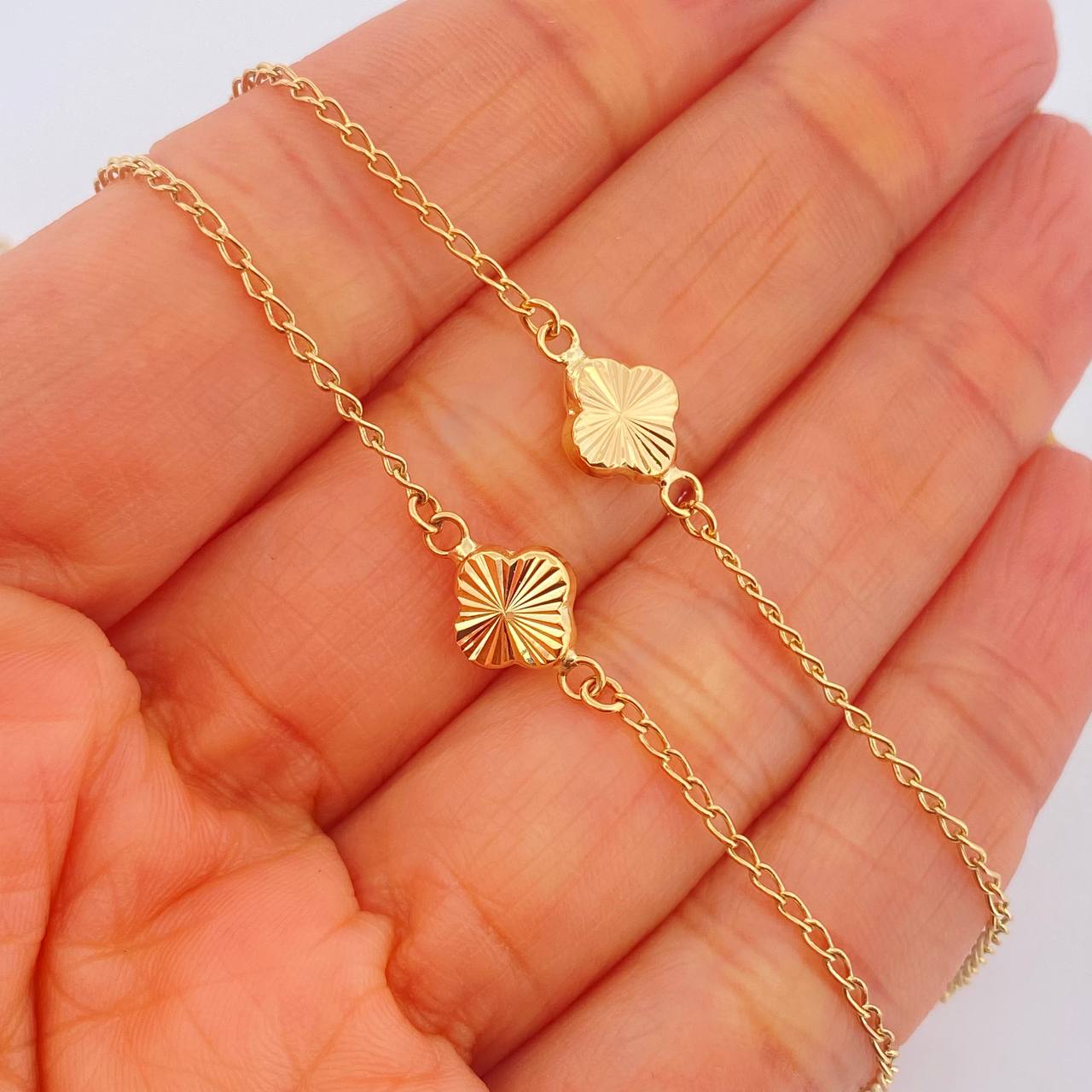 Cadena Espiga Trebol 3.95gr / 46cm / 1.4mm Oro Amarillo 18K %