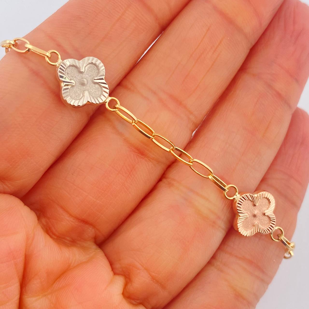 Pulso Cajon Treboles 3gr / 18.6cm / 1.2mm Tres Oros 18K &