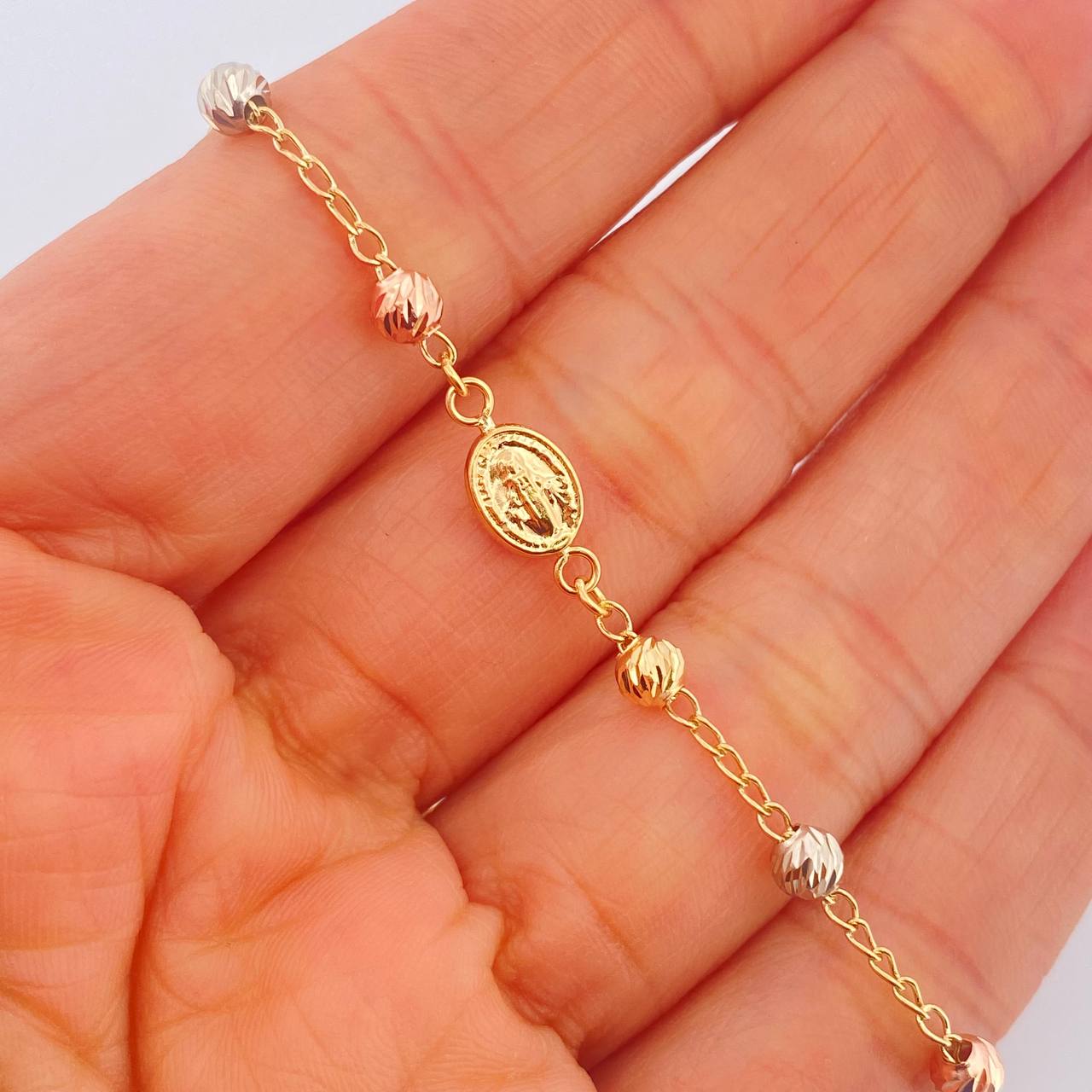 Pulso Tipo Denario Virgen Milagrosa 2.7gr / 18.8cm / 4mm Tres Oros 18K %