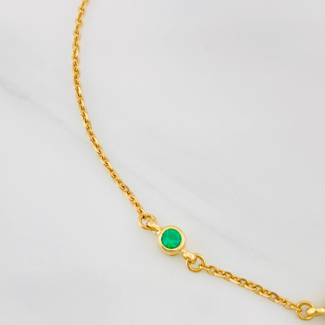 Pulso Trébol Aro Seguido 3g / 19.8cm / 1.53mm Oro Amarillo 18K