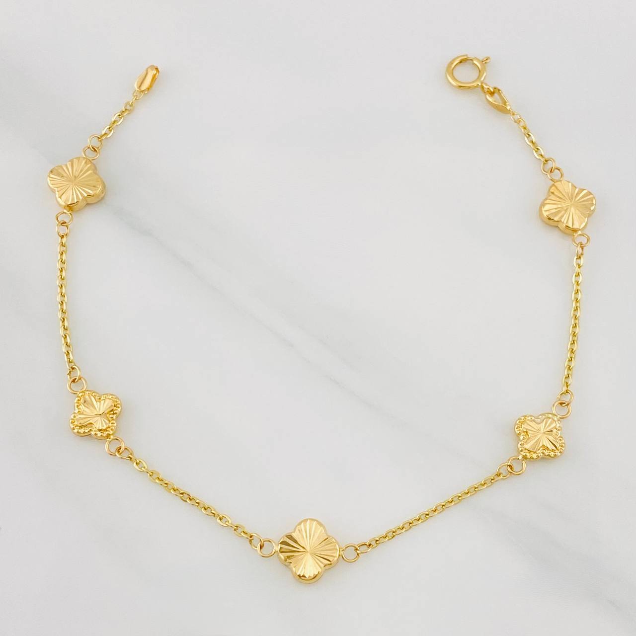 Pulso Aro Seguido Trebol Diamantado 2.4g / 19cm / 1.19mm Oro Amarillo 18K