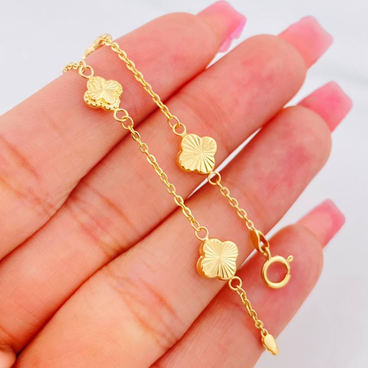 Pulso Aro Seguido Trebol Diamantado 2.4g / 19cm / 1.19mm Oro Amarillo 18K