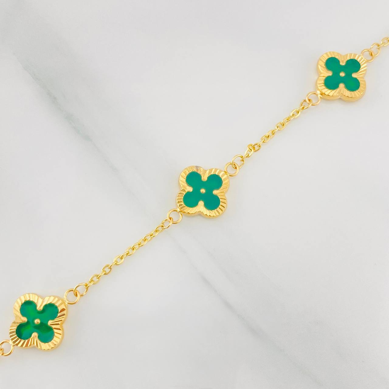 Pulso Aro Seguido Trebol 3.4g / 19cm / 0.83mm Oro Amarillo 18K