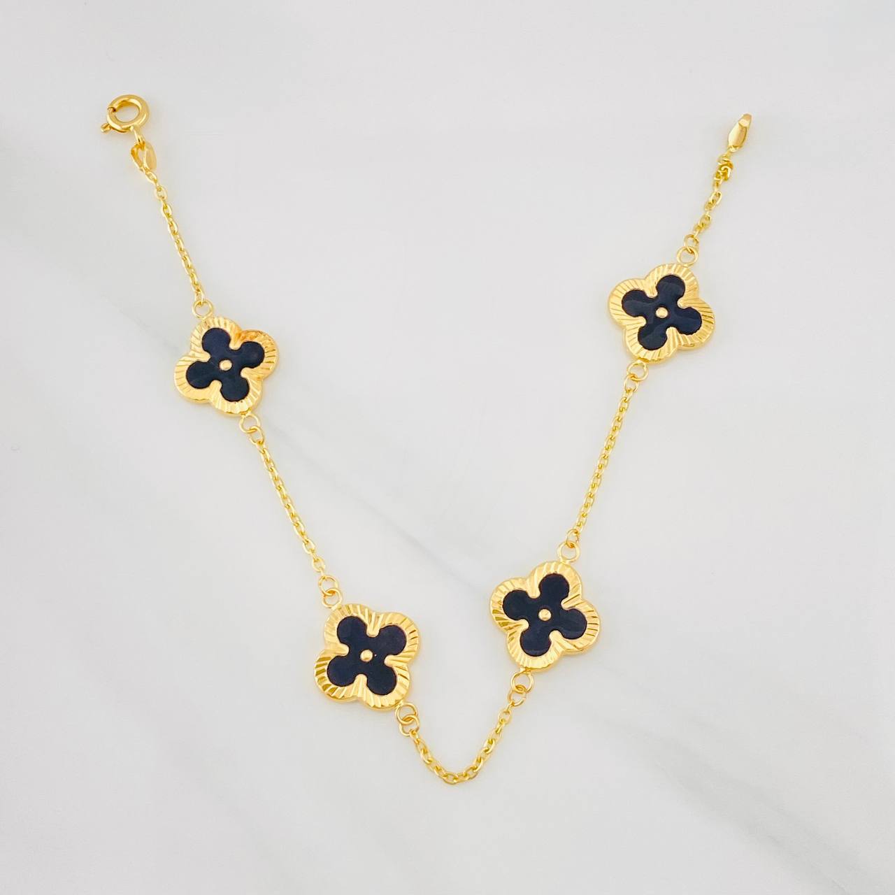 Pulso Aro Seguido Trebol 4.05g / 19cm / 1.19mm Oro Amarillo 18K