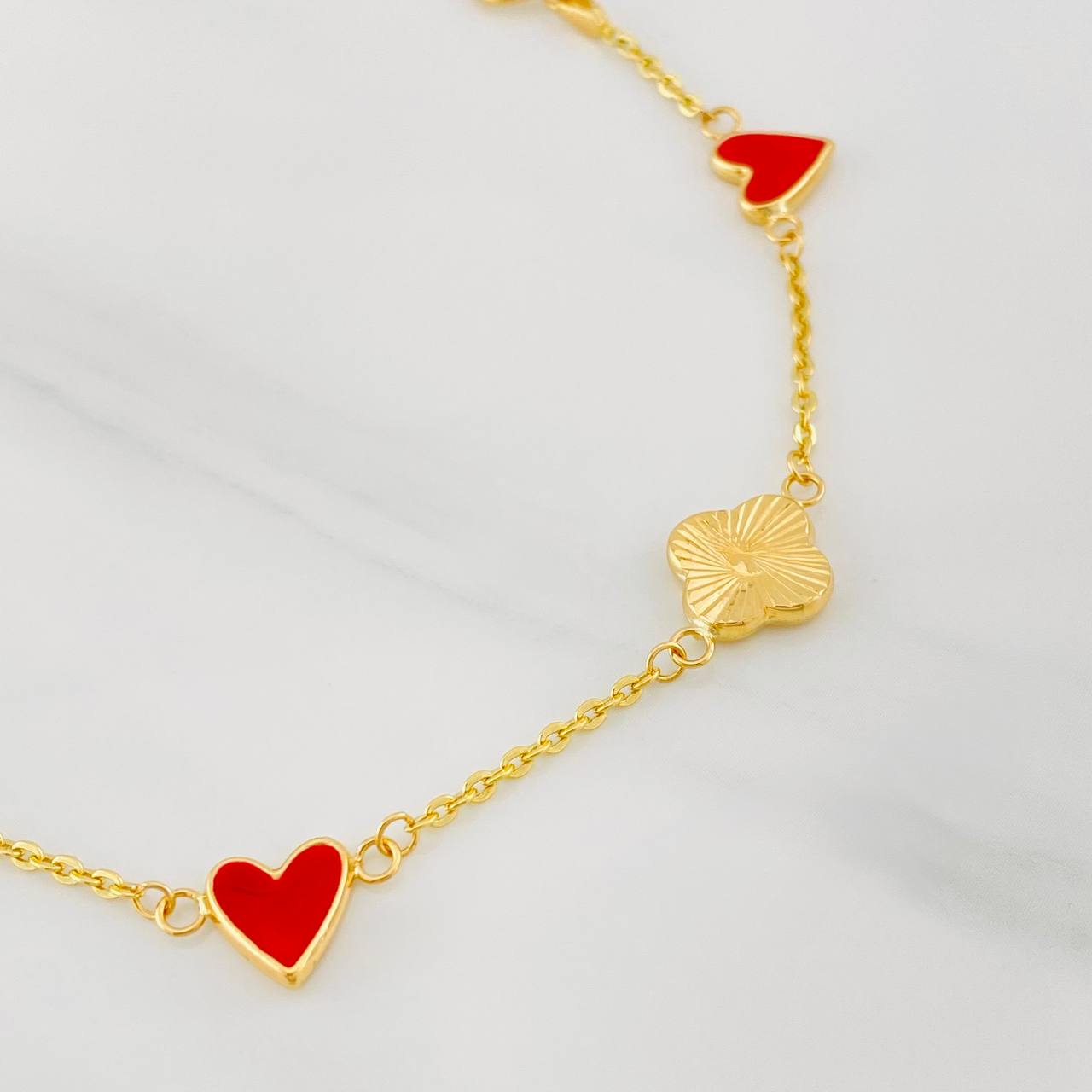 Pulso Aro Seguido Trebol Corazon 2.7g / 18.05cm / 1.43mm Oro Amarillo 18K