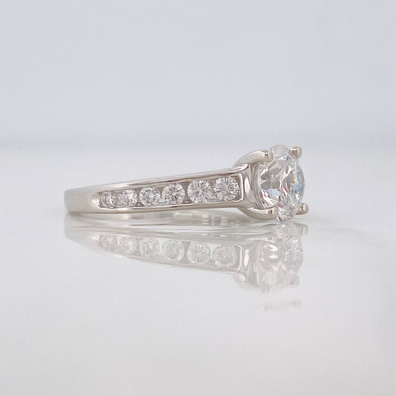 Anillo Solitario Diamantes 1.59qts 3.25g / T7 Oro Blanco 10K