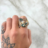 Anillo Pato Millonario Inspirado 17.4gr / T10 1/2 / Circones Multicolor Tres Oros 18K ©