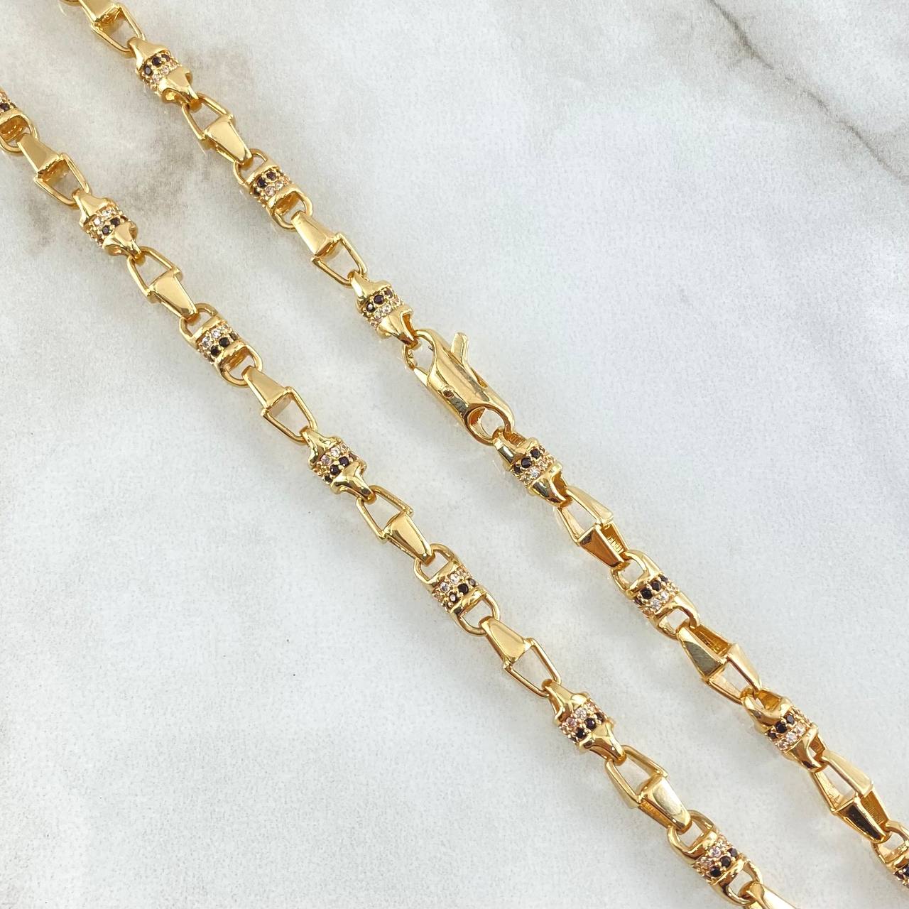 Cadena Granada  47.95gr / 65cm / Circones Blancos Negros Oro Amarillo 18K ©