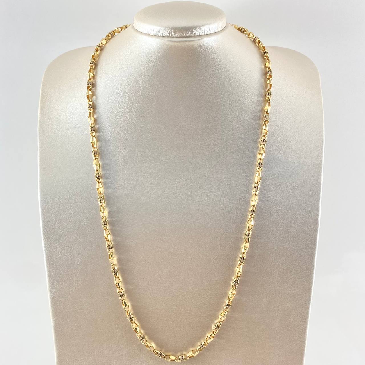 Cadena Granada  47.95gr / 65cm / Circones Blancos Negros Oro Amarillo 18K ©