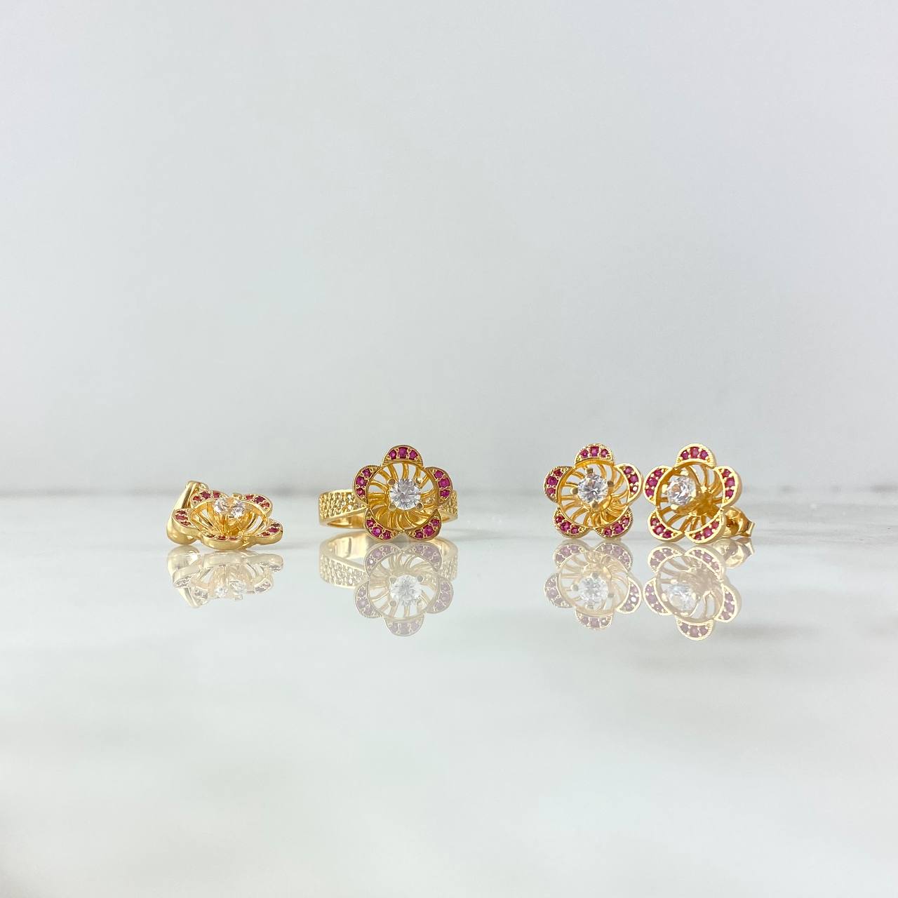 Set Flor 10.4 Anillo / T6 1/2 + Topos + Dije / 2.1cm Circones Fucsias Oro Amarillo (A.C)