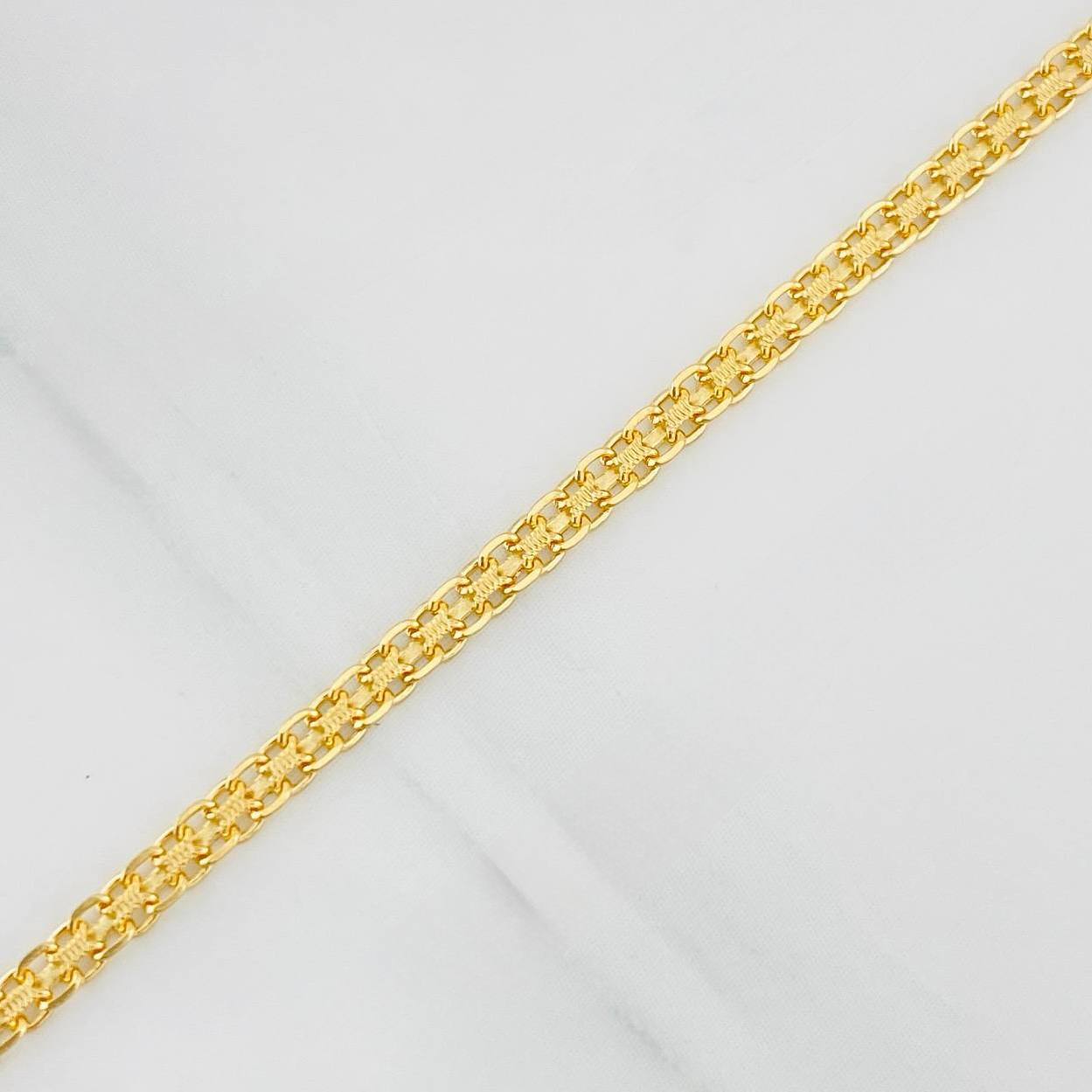 Pulso Chino 1.9g / 18cm / 2.2mm Oro Amarillo 18K
