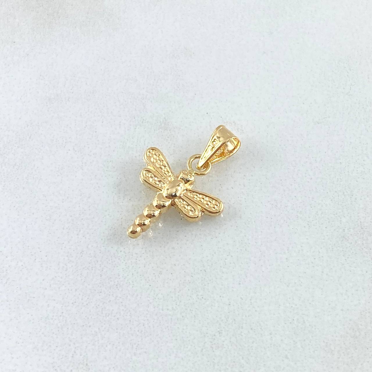 Dije Libelula 0.6gr / 2cm / Cargador Liso Oro Amarillo 18K ©