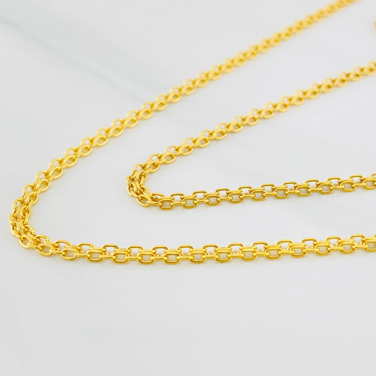 Cadena China 3.55g / 60cm / 2.42mm Oro Amarillo 18K