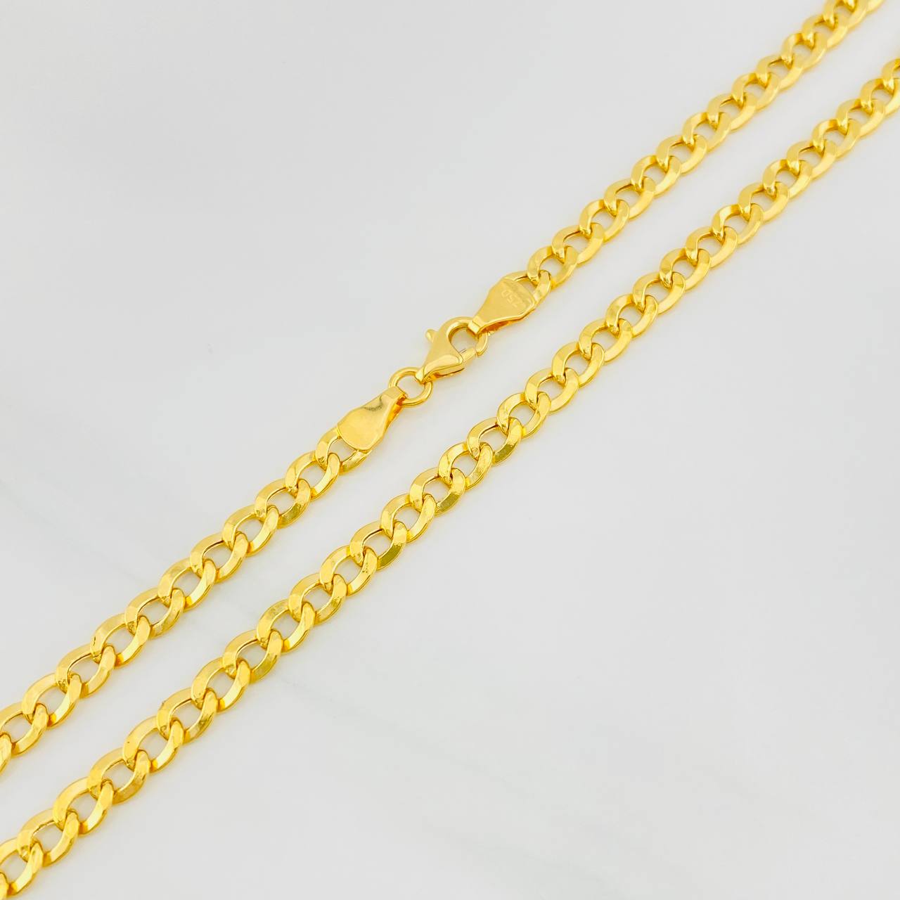 Cadena Cubana 9.85g / 60cm / 4.24mm Oro Amarillo 18K