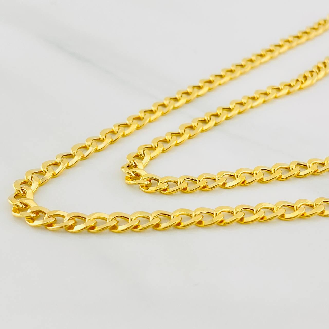 Cadena Cubana 9.85g / 60cm / 4.24mm Oro Amarillo 18K