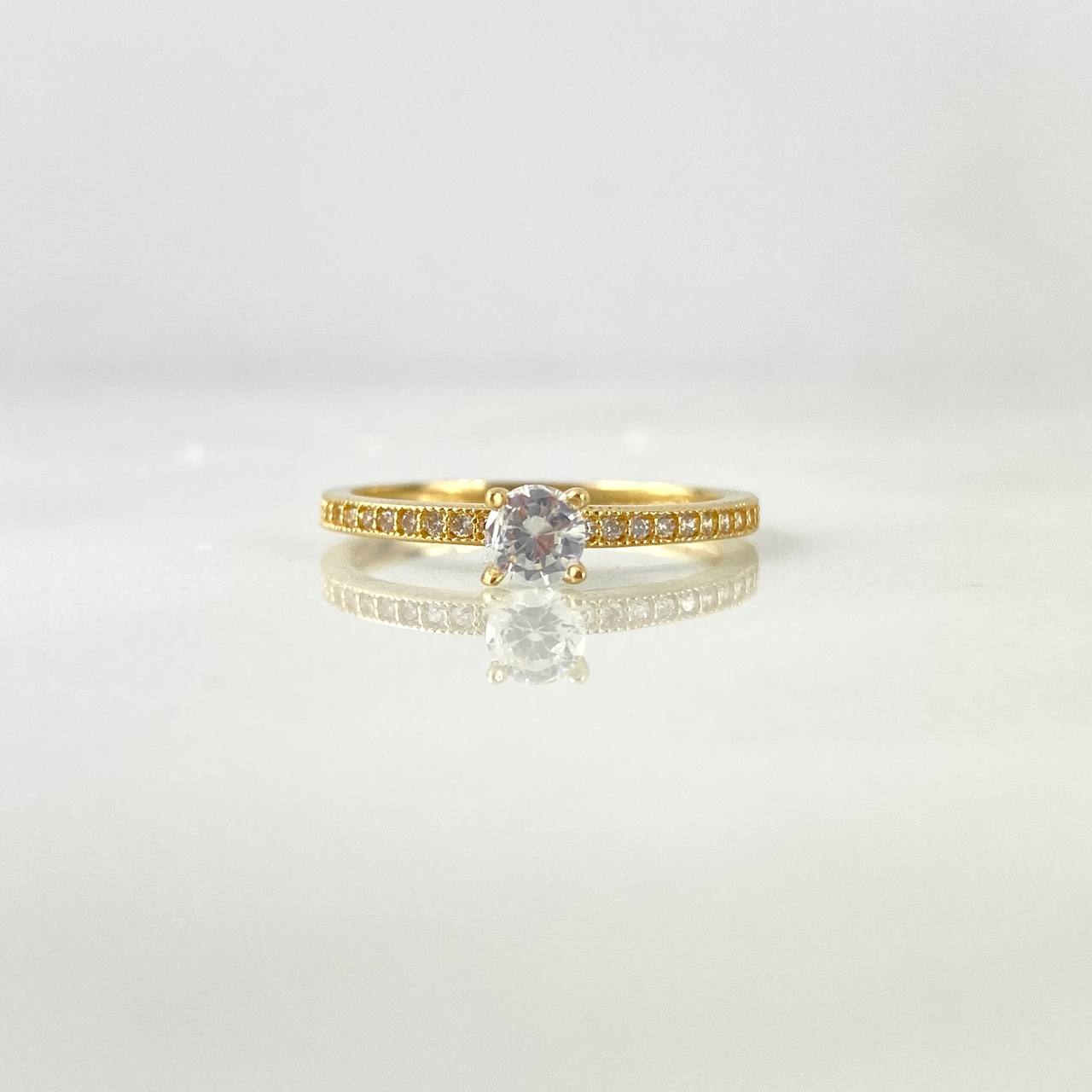 Anillo Solitario Churumbela 1.5gr / T6 / Circones Blancos Oro Amarillo