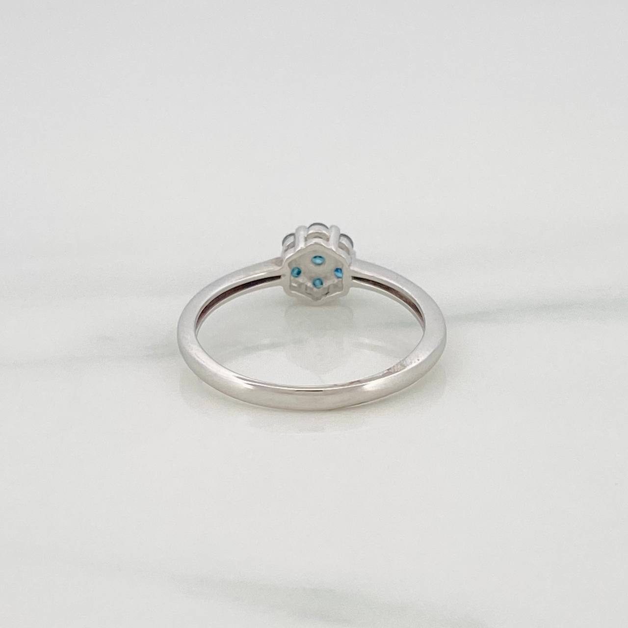 Anillo Flor Diamantes 17pts Diamantes 17pts 1.8g / T6 Oro Blanco 18K