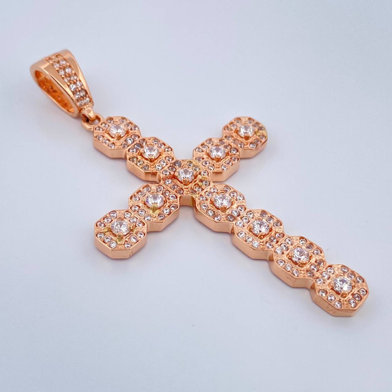 Dije Cruz 7.5gr / 6cm / Oro Rosa 18K $
