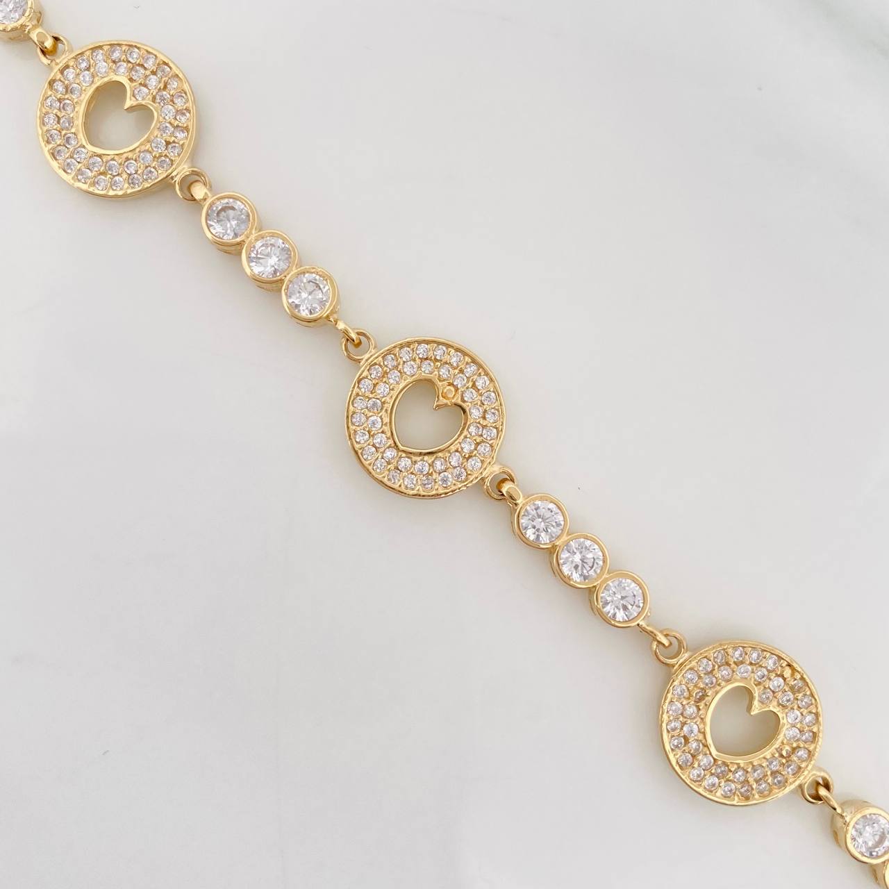 Pulso Halo Corazón 13.4g / 17.7cm / 4mm Oro Amarillo 18K