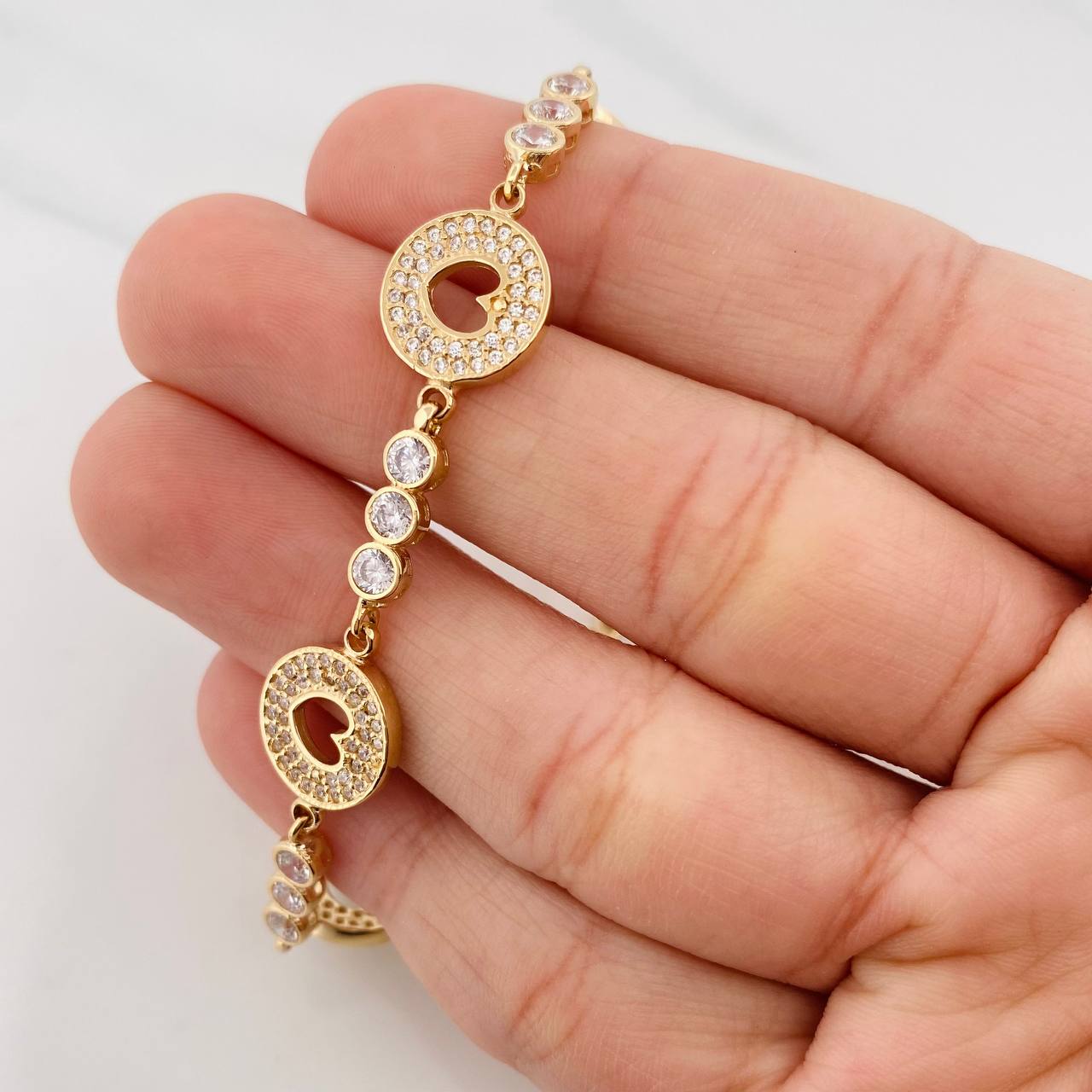 Pulso Halo Corazón 13.4g / 17.7cm / 4mm Oro Amarillo 18K