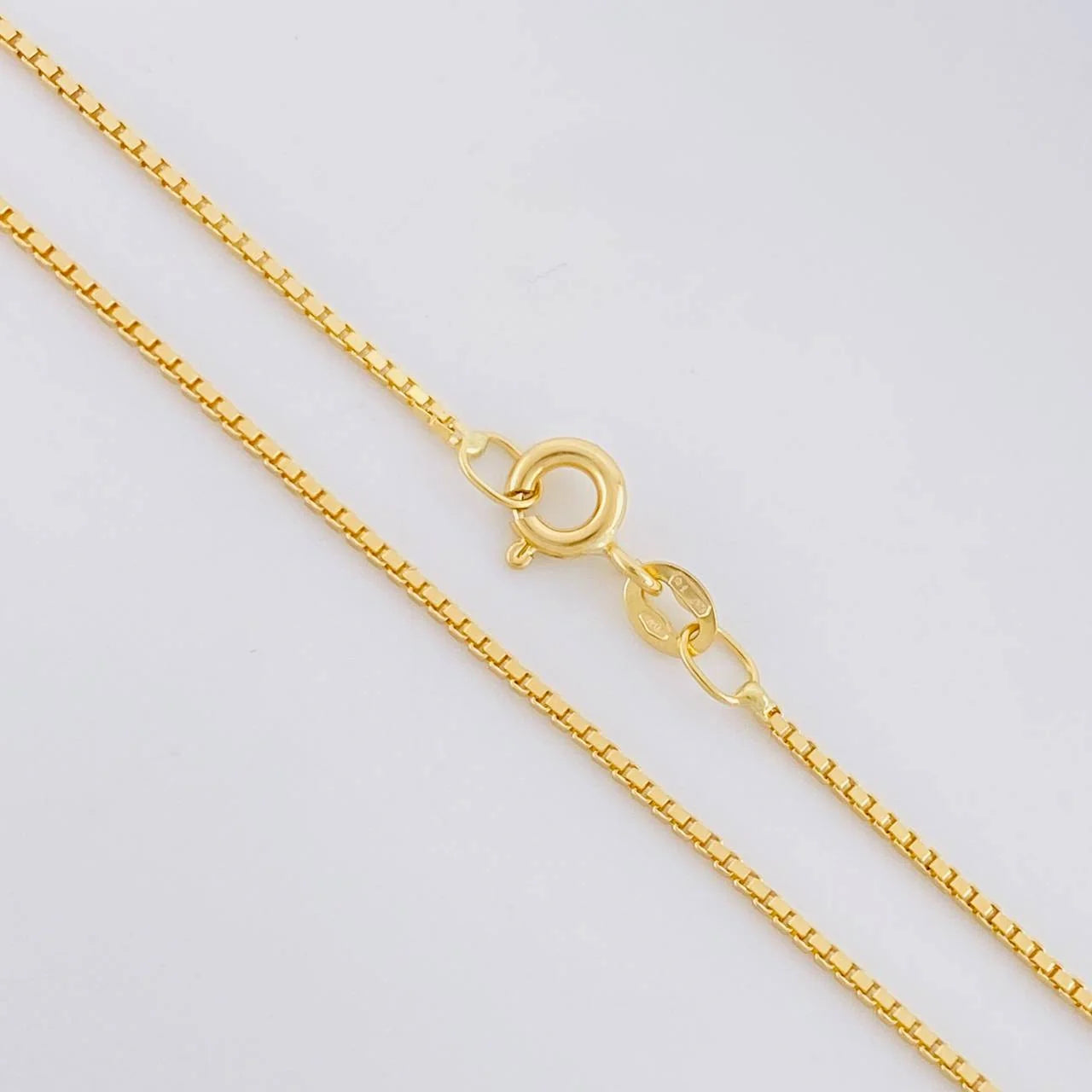 Cadena Veneciana 2.75g / 45cm / 0.95mm Oro Amarillo 18K