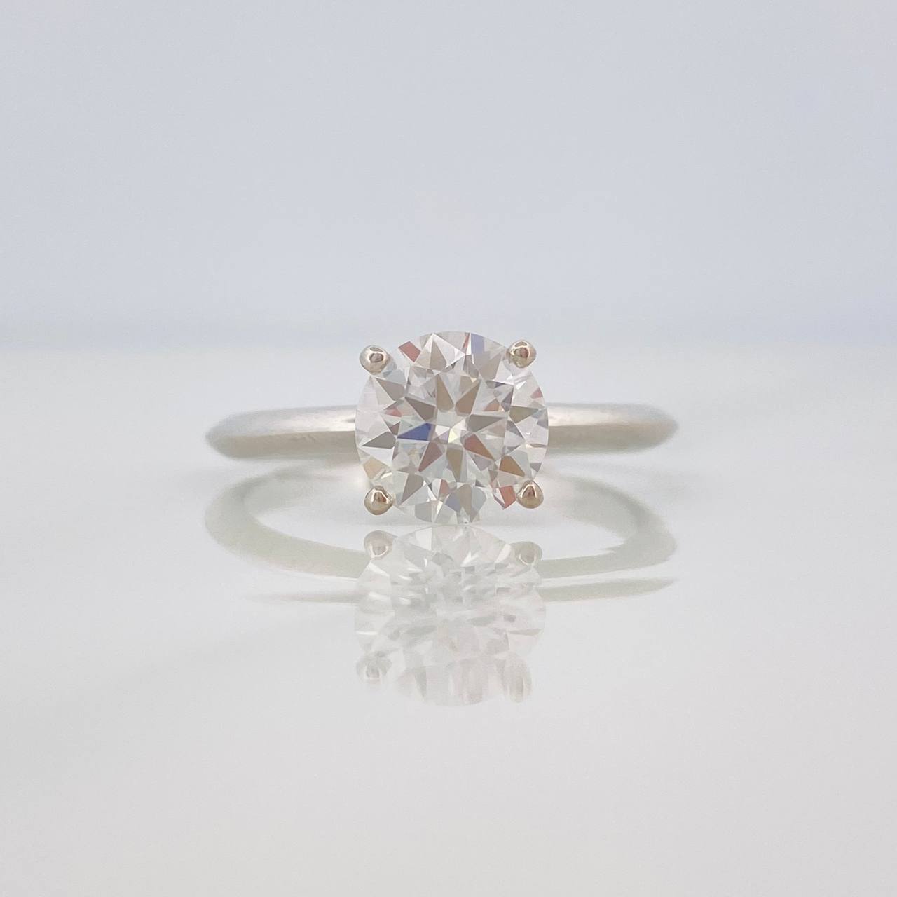 Anillo Solitario Moissanita 2qts 2.55g / T9 Plata 925