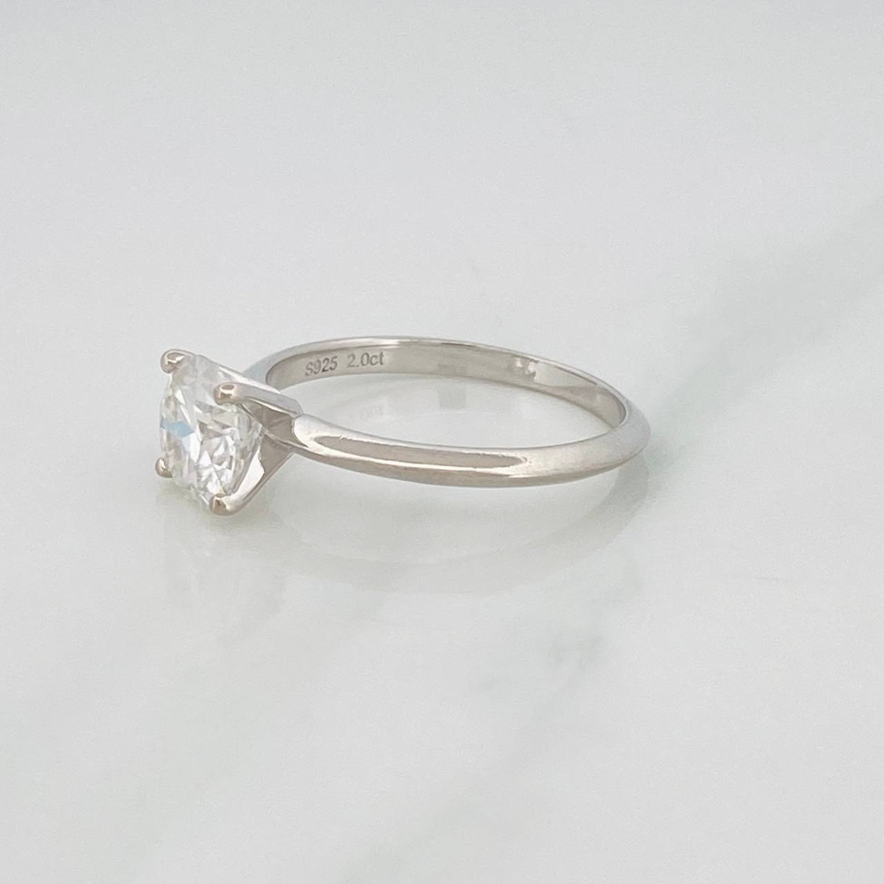 Anillo Solitario Moissanita 2qts 2.55g / T9 Plata 925
