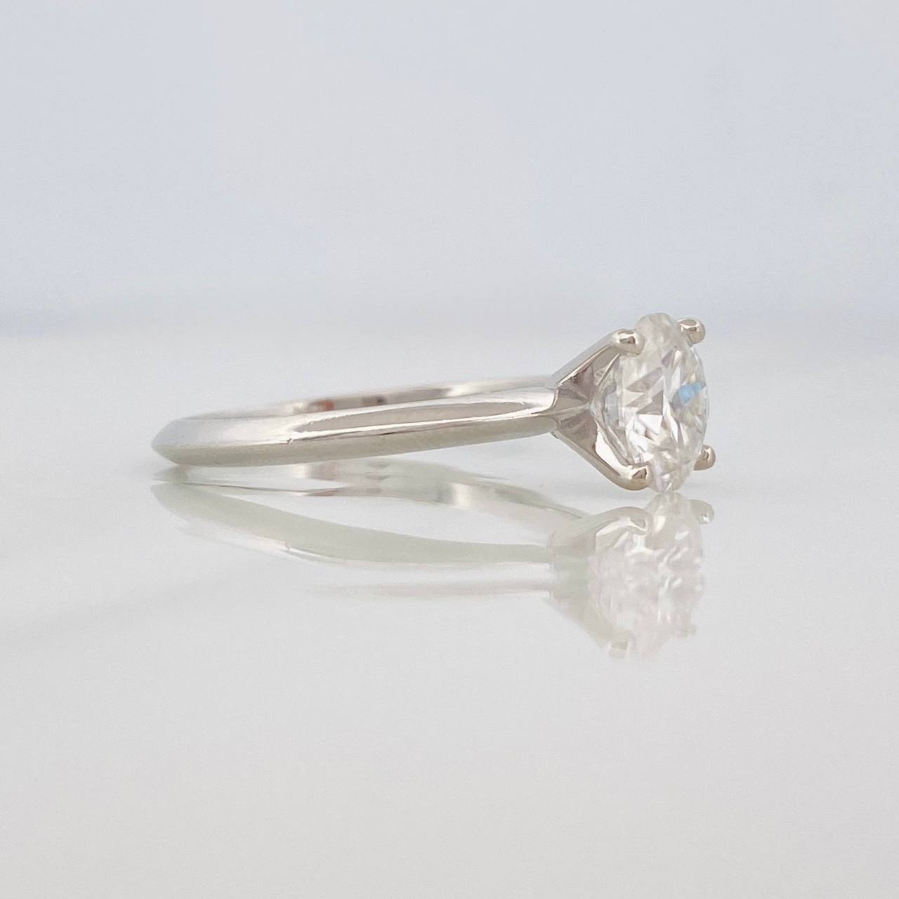 Anillo Solitario Moissanita 2qts 2.55g / T9 Plata 925